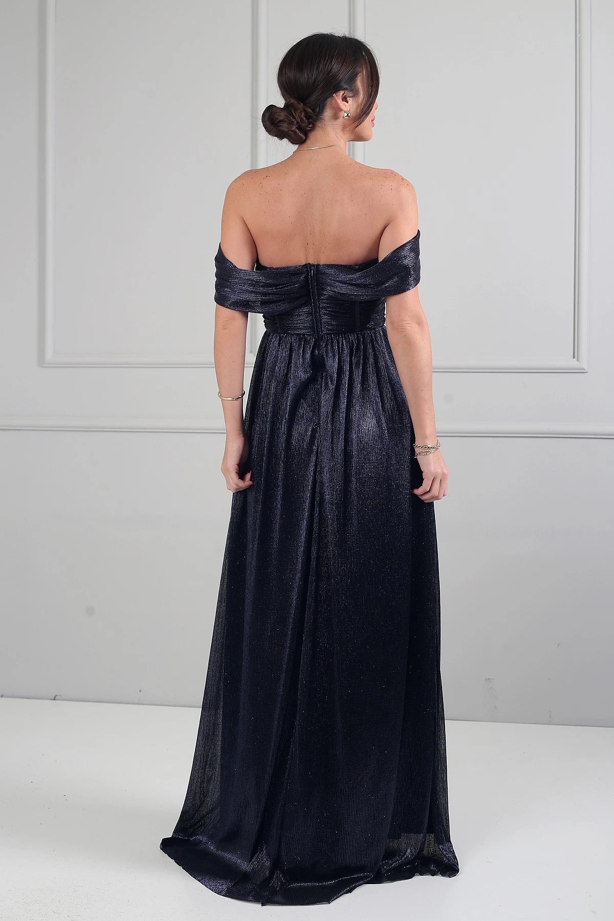 Image of Women's V-Neck Underwired Lined Wide-Spaced Pleated Long Dress