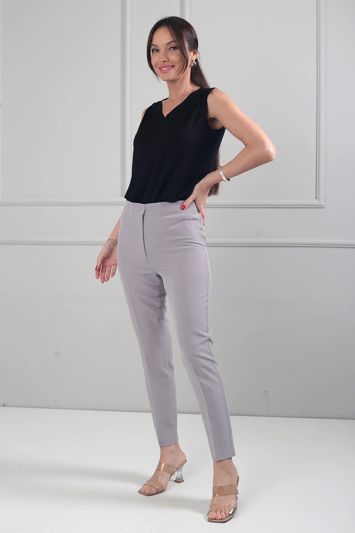 Image of Women's Wide-Sized Crepe Pants with Elasticated Back