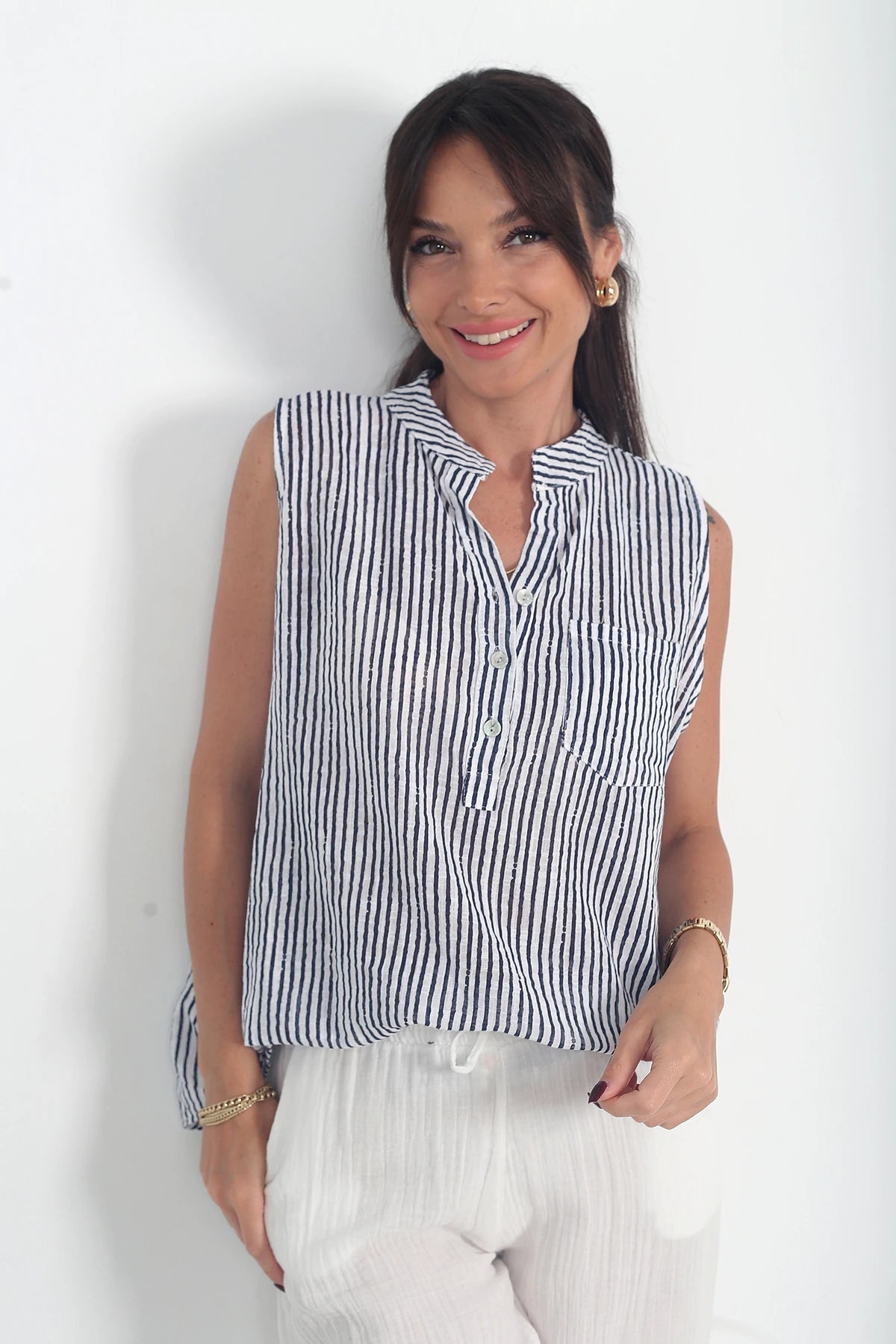 Image of Kadın Sıfır Kol Çizgili Tek Cepli İtalyan Cotton Oversize Bluz