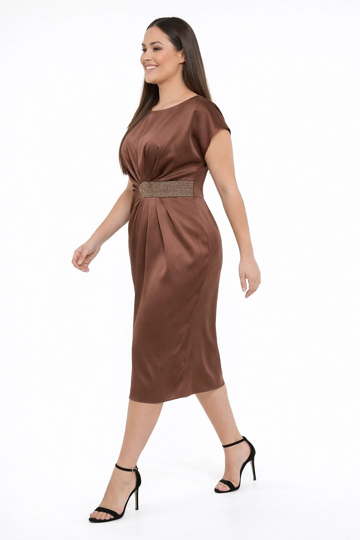 Image of Kadın Beli Taşlı Drapeli Büyük Beden Saten Midi Elbise