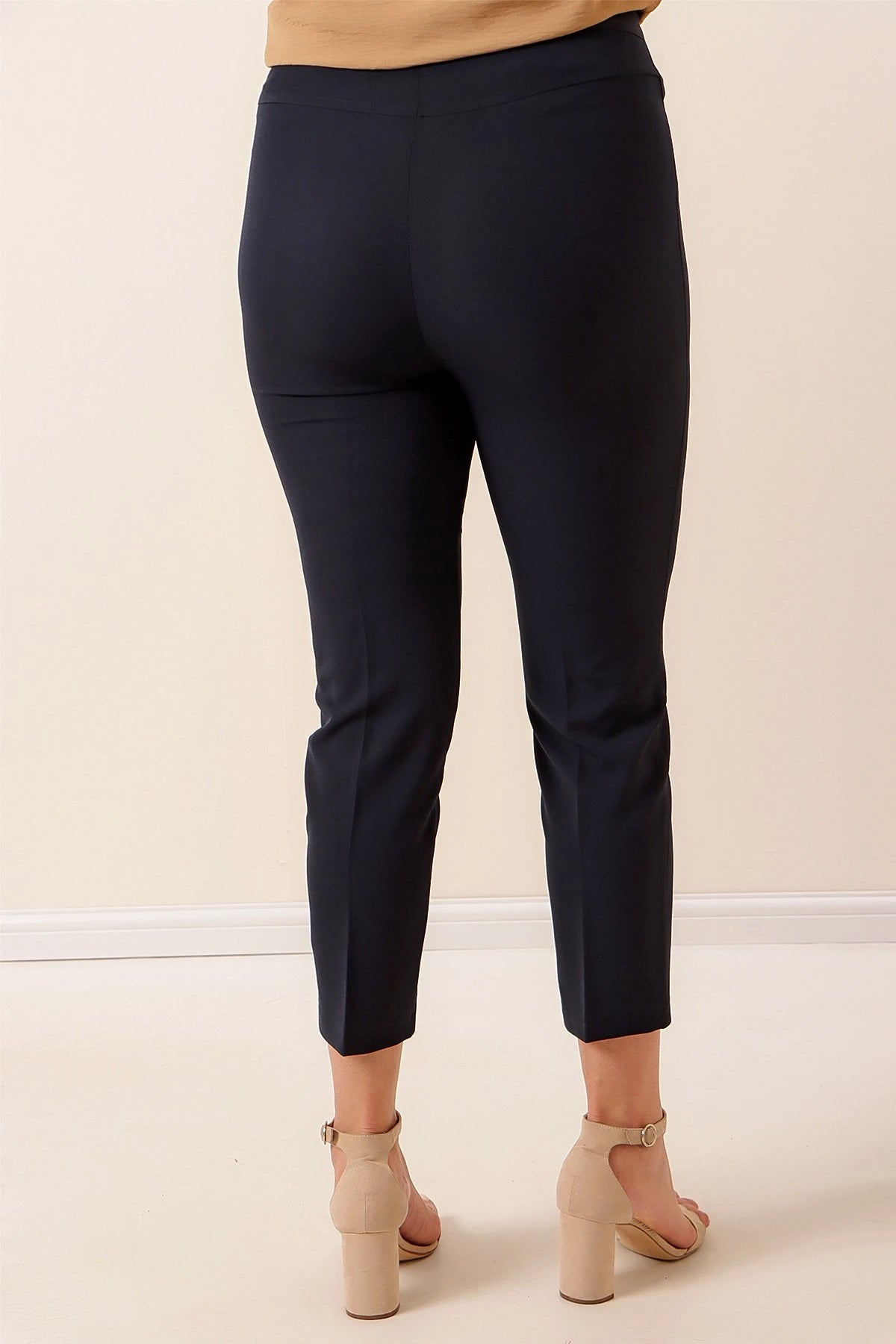 Image of Elastic Waist, Pockets, Lycra Plus Size Trousers