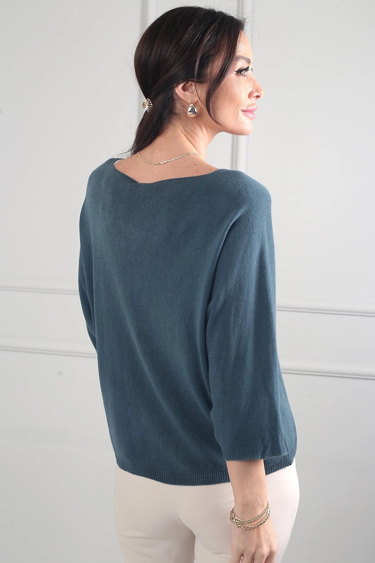 Image of Women's V-Neck Batwing Sleeve Knitted Blouse