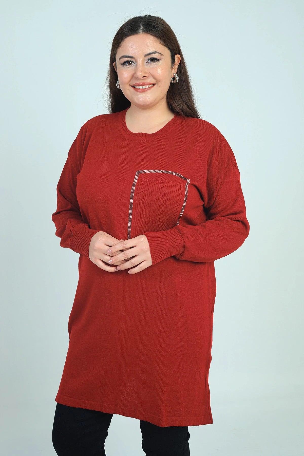 Image of Women's Plus Size Knitted Tunic Blouse with Single Front Pocket and Stone Print Detail