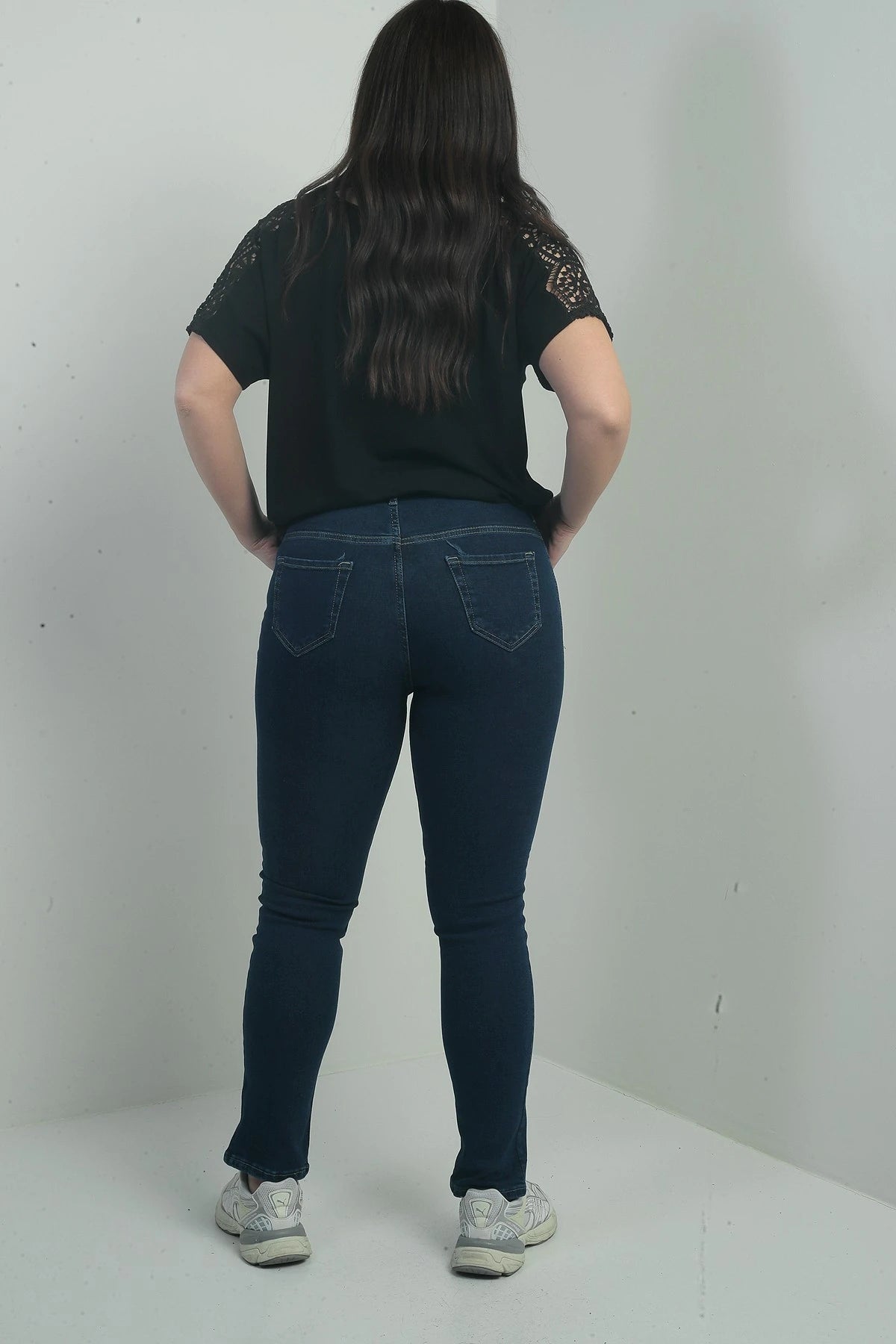 Image of Women's High Waist Straight Leg Lycra Plus Size Jeans