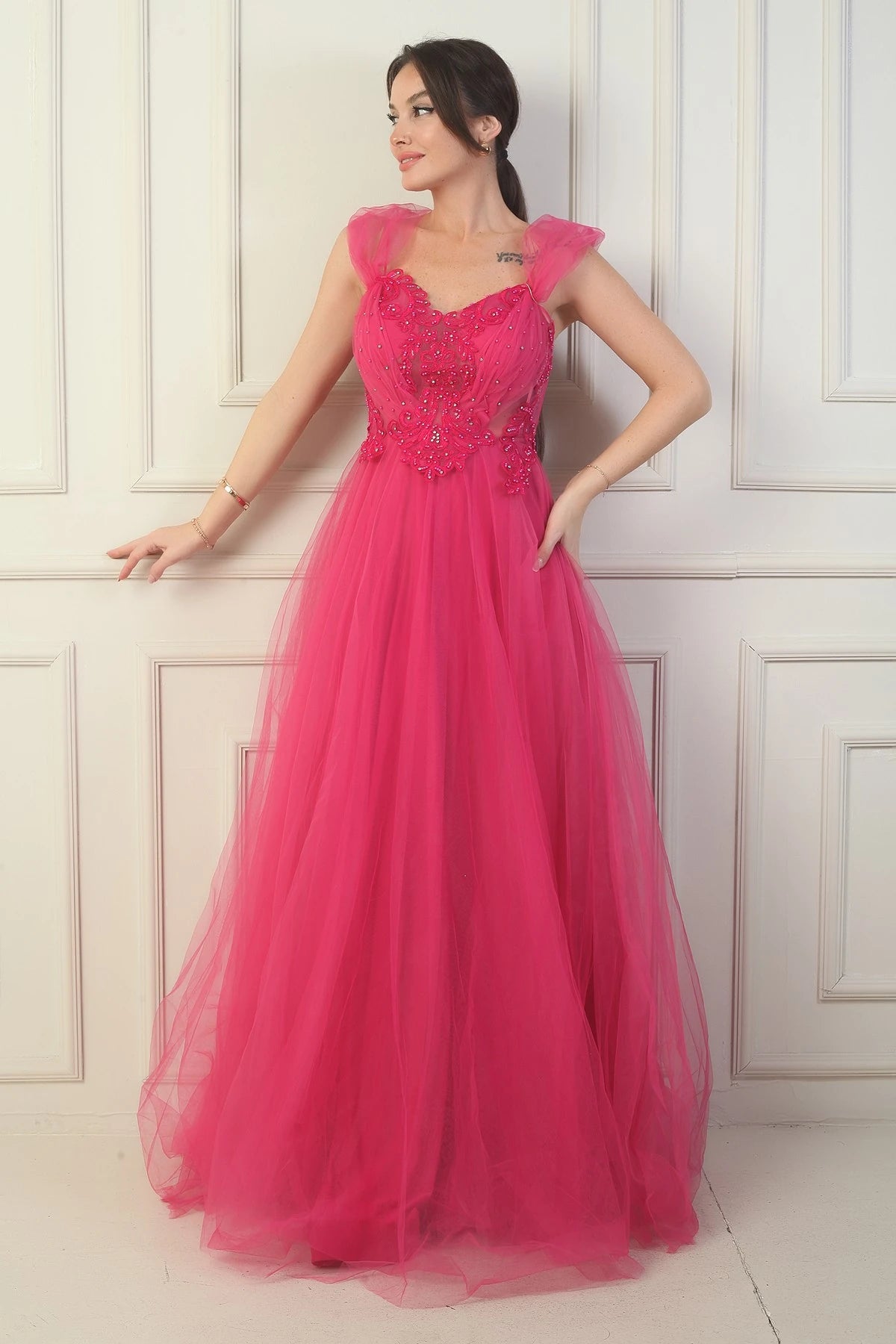 Image of Women's Front and Back V-Neck Lined Dropped Sleeves Princess Evening Dress with Applique Embroidery on Top