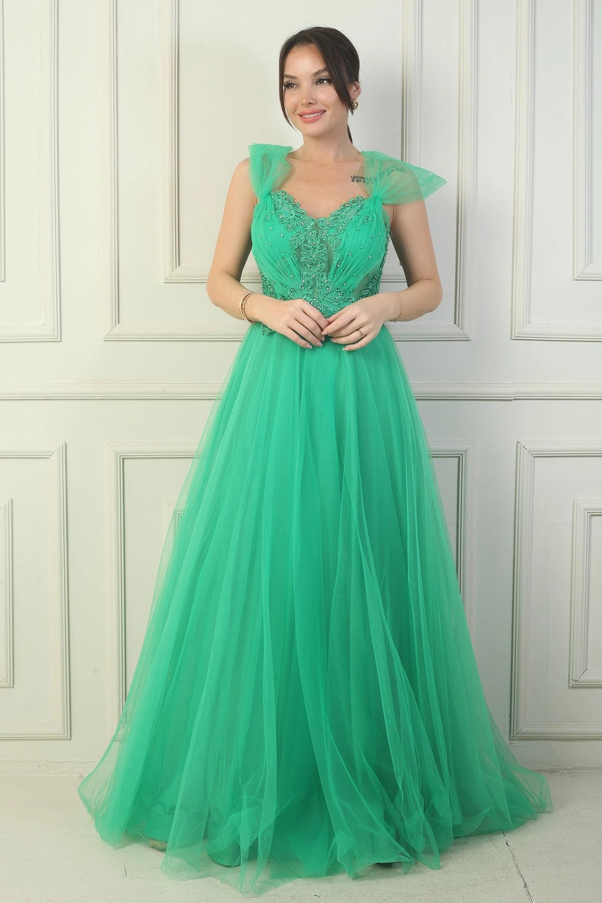 Image of Women's Front and Back V-Neck Lined Dropped Sleeves Princess Evening Dress with Applique Embroidery on Top
