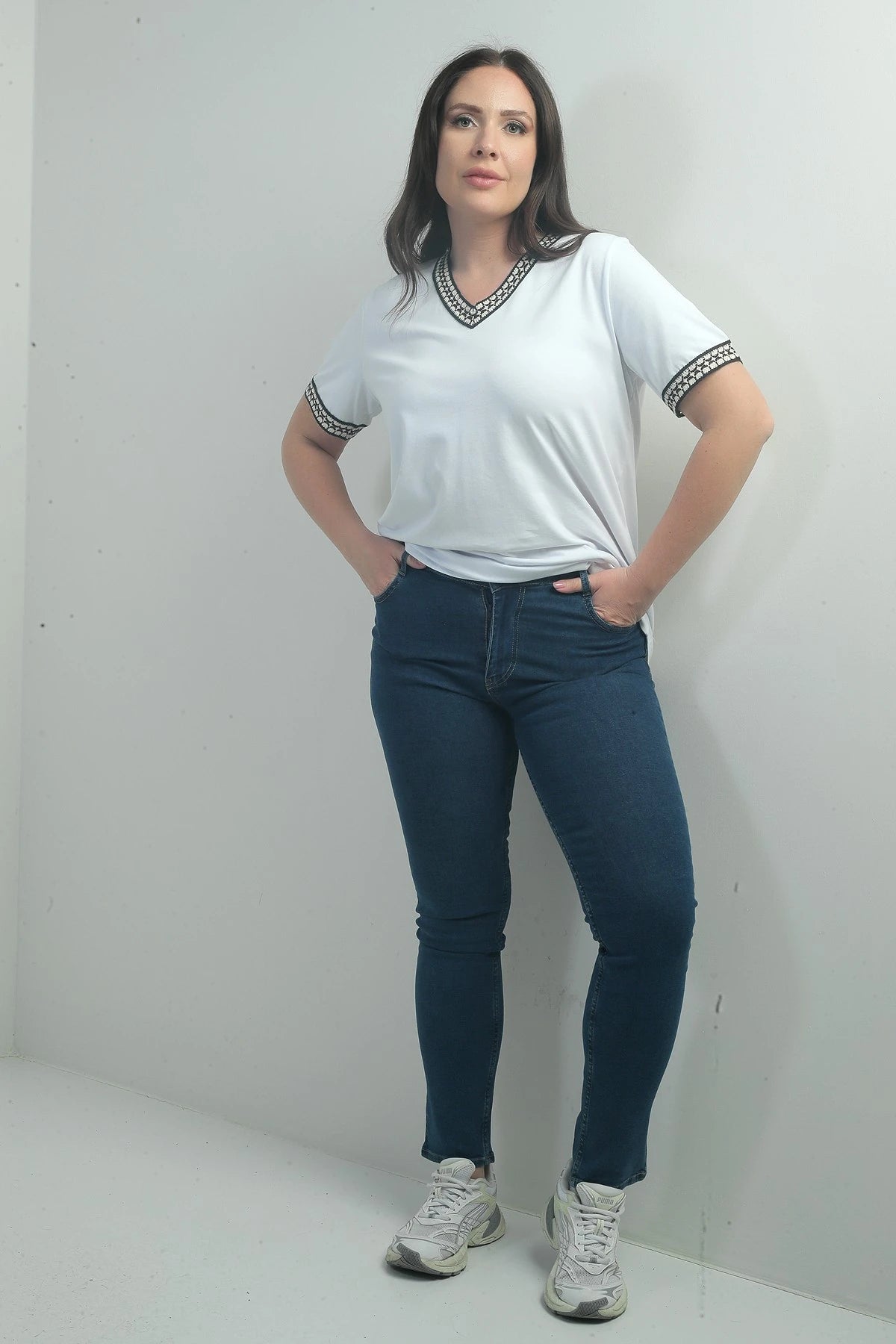 Image of Women's High Waist Straight Leg Lycra Plus Size Jeans
