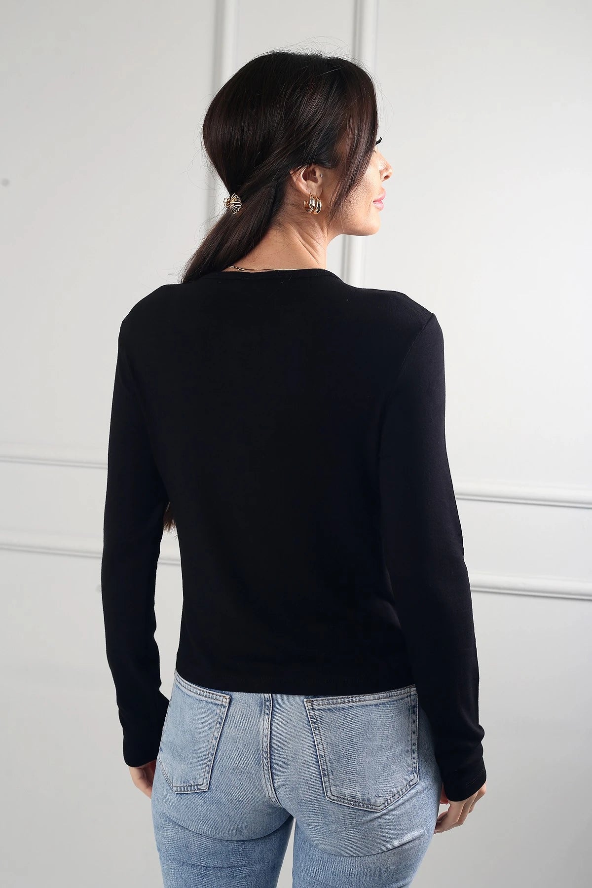 Image of Women's Buzzy Full-Length Snap-Button Lycra Blouse
