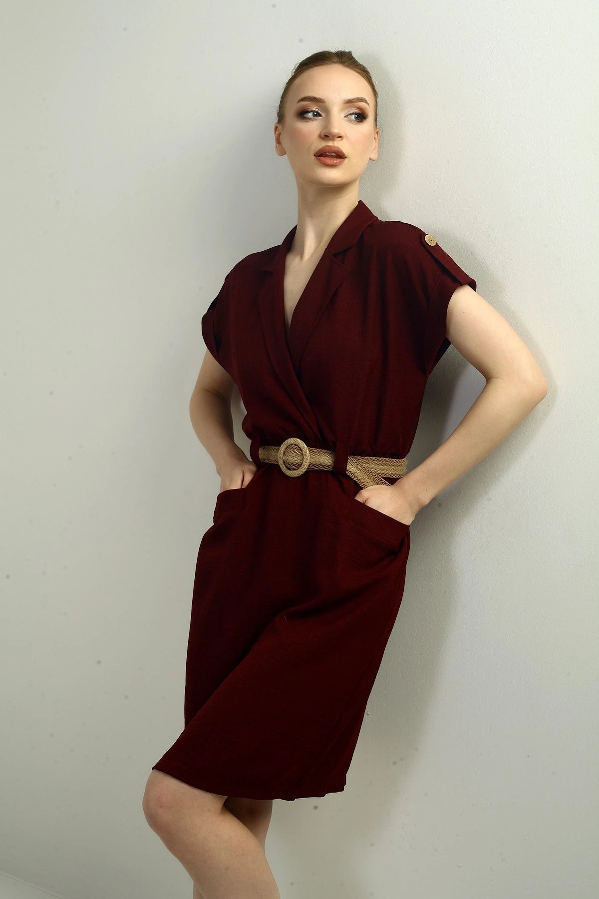 Image of Rochie de damă cu buzunare aplicate și curea în talie