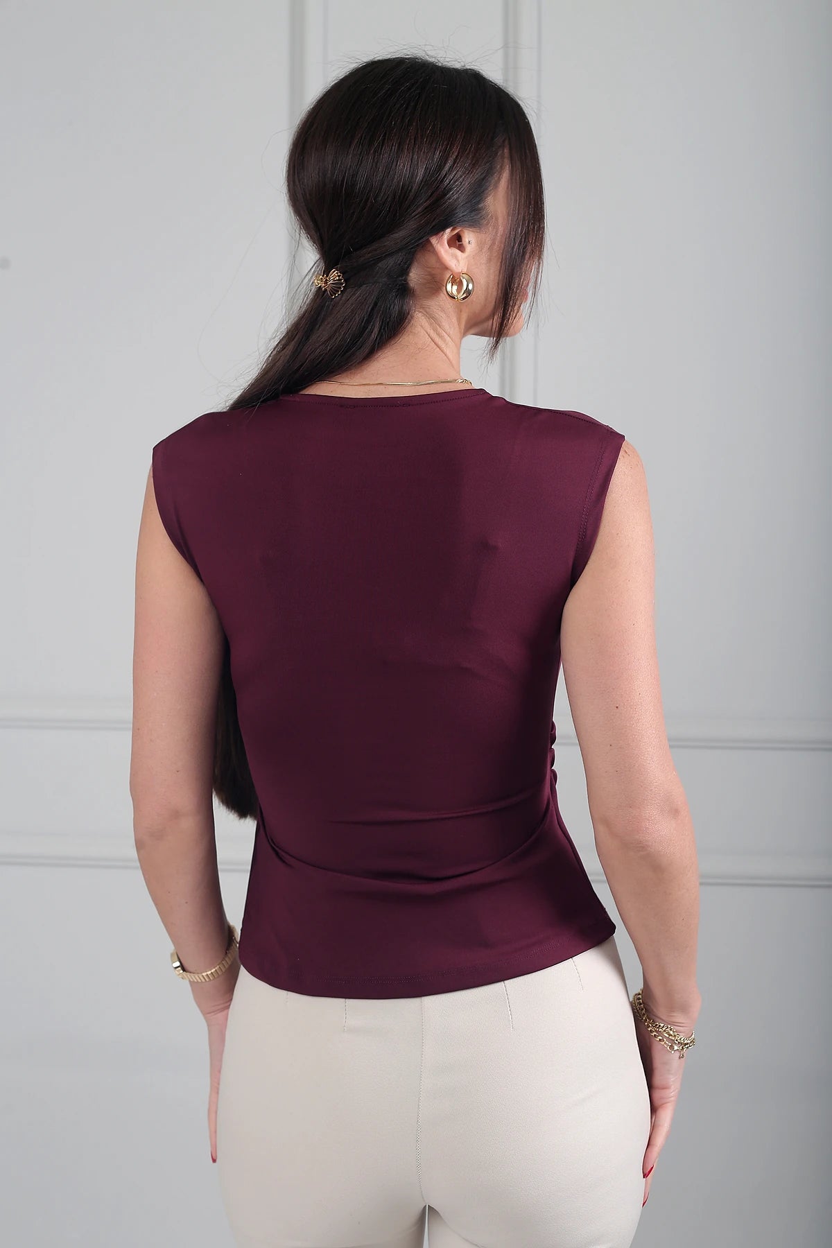 Image of Kadın Kruvaze Yaka Toka Detaylı Likralı Cotton Bluz