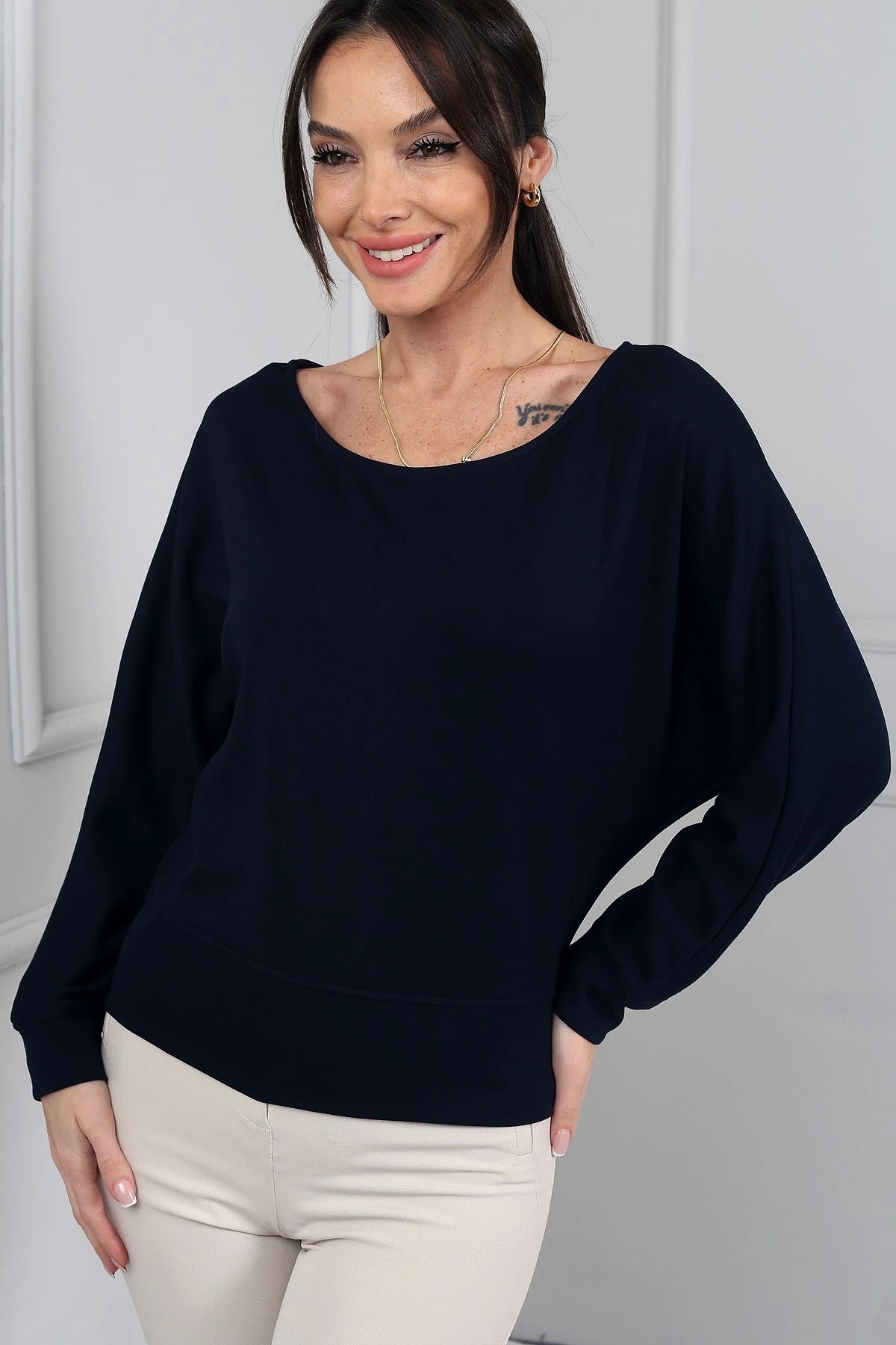 Image of Kadın Kayık Yaka Uzun Yarasa Kollu Modal Sweat