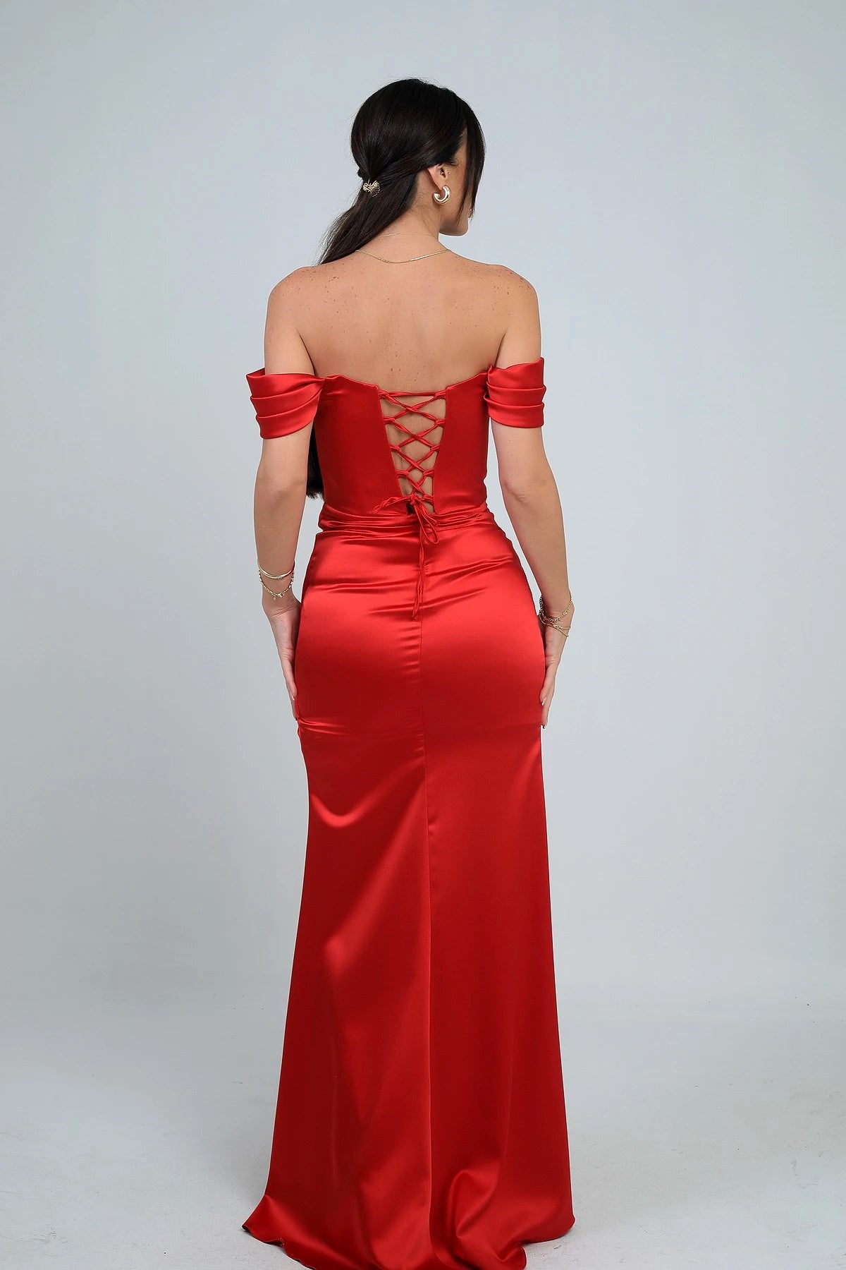 Image of Women's Strapless Low-Sleeve Lined Underwired Satin Long Dress
