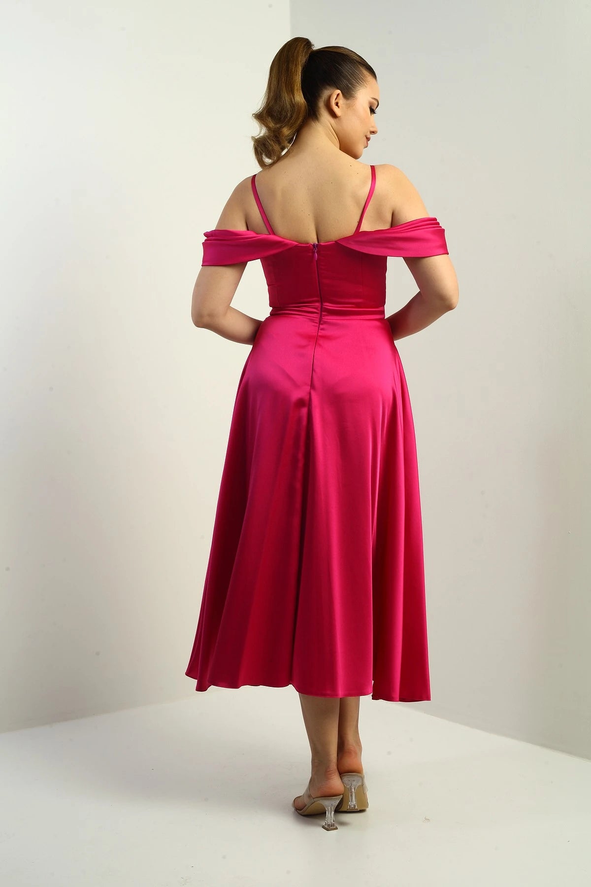 Image of Women's Strappy Dropped Sleeve Lined Pleated Satin Flared Long Dress