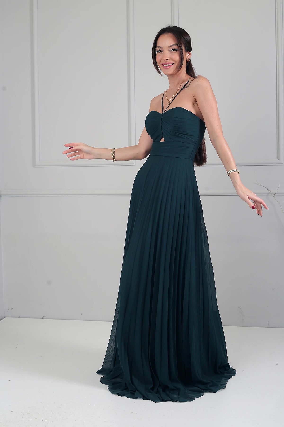 Image of Women's Strapless Neckline Lined Pleated Long Tulle Dress