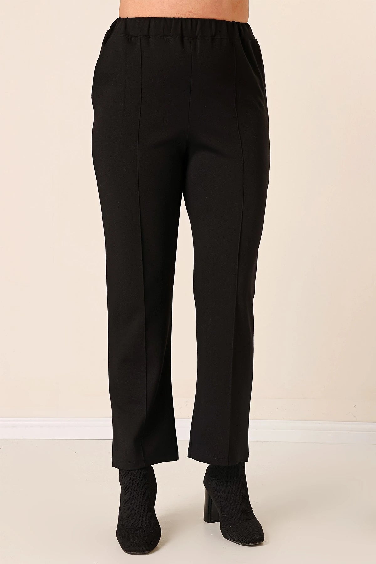 Image of Plus Size Pants with Elastic Waistband, Side Pockets, and Lycra Fabric