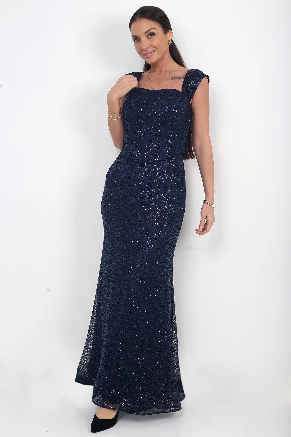 Image of Women's Strapless Bustier Low-Sleeved Lined Mesh Fishtail Dress with Waistband