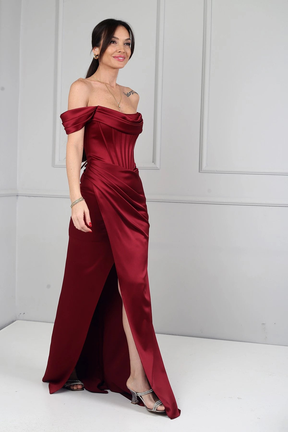 Image of Women's Strapless Low-Sleeve Lined Underwired Satin Long Dress