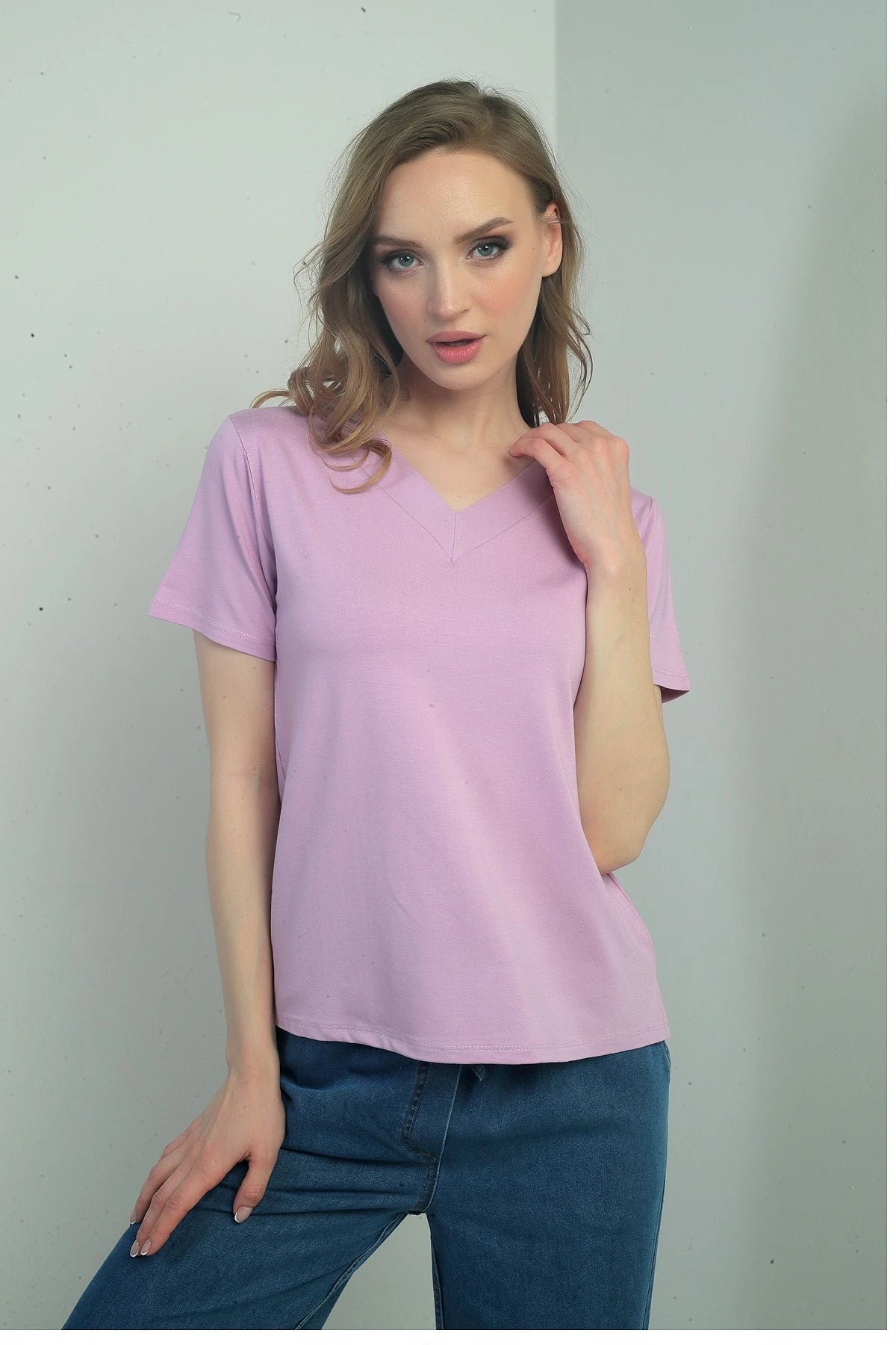 Image of Women's V-Neck Short-Sleeve Blouse with Slit