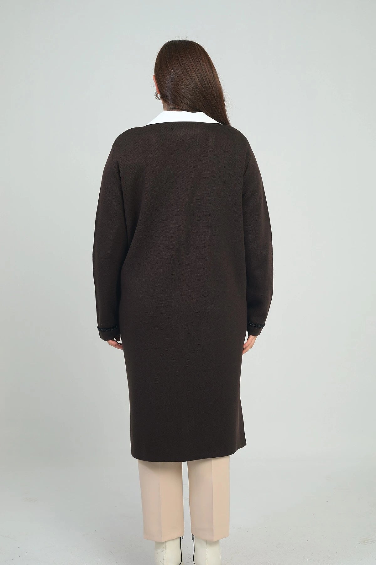 Image of Women's Plus Size Long Knit Cardigan with Pockets and Stripe Detail