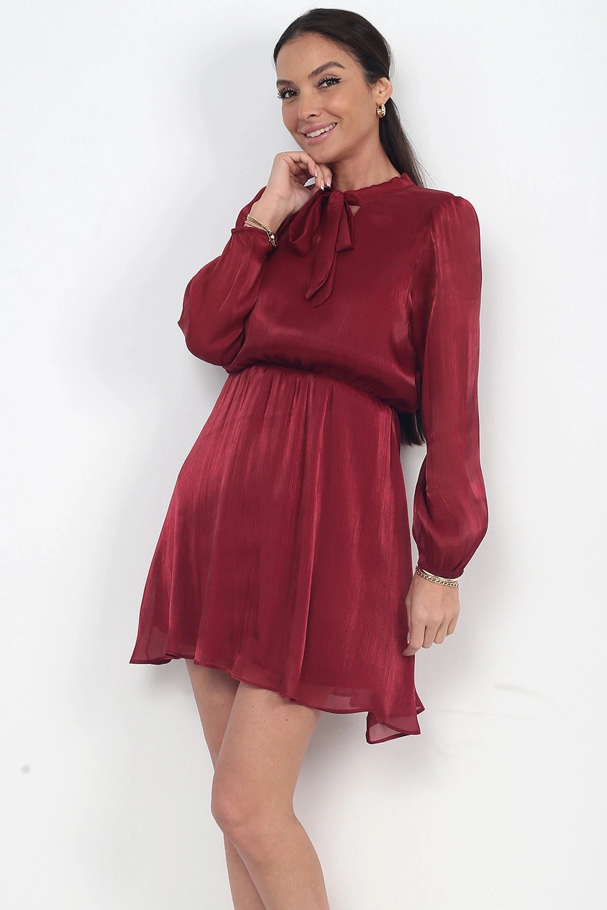 Image of Women's Short Dress with Lace-Up Collar, Lined, and Elastic Waist, Made of Chiffon and Satin.