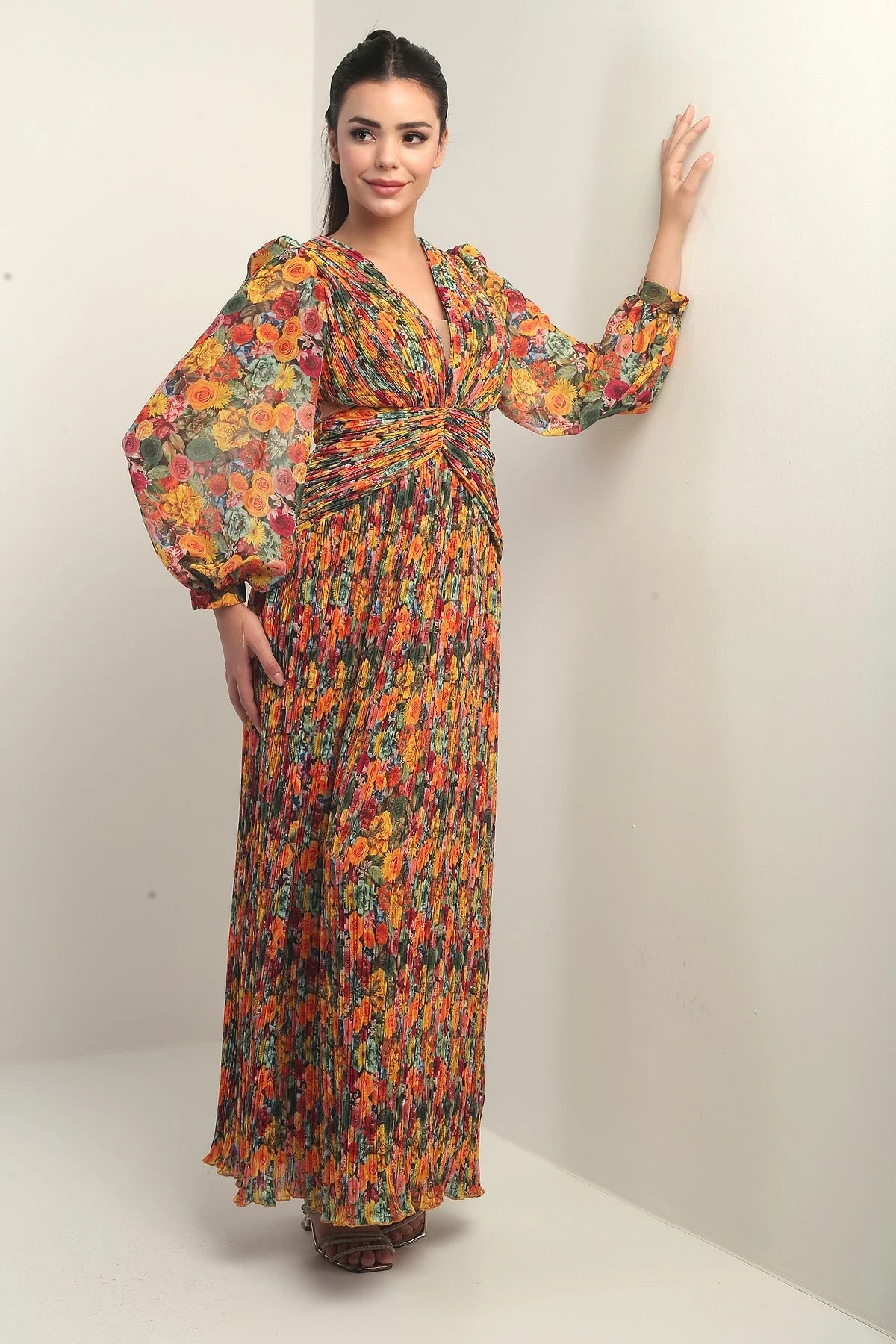 Image of Women's V-Neck Lined Floral Patterned Fully Pleated Chiffon Long Dress