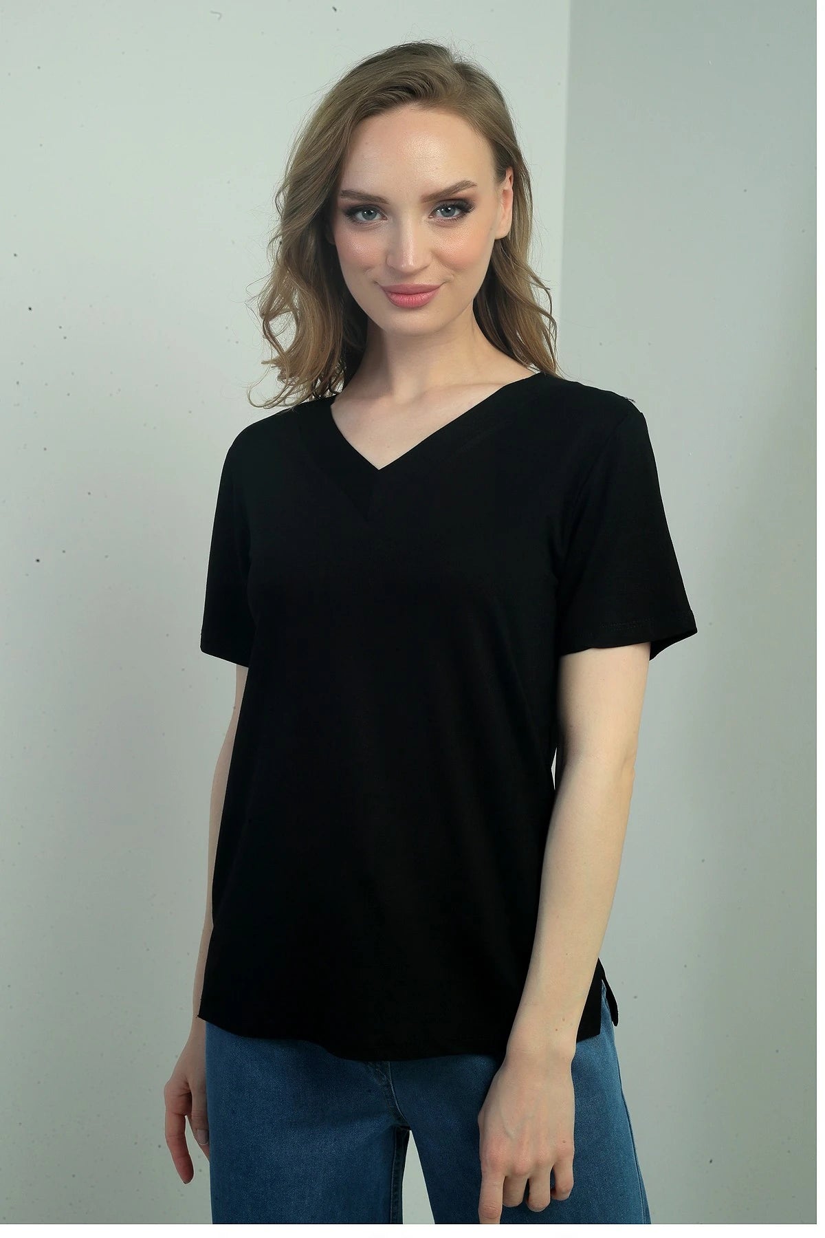 Image of Women's V-Neck Short-Sleeve Blouse with Slit