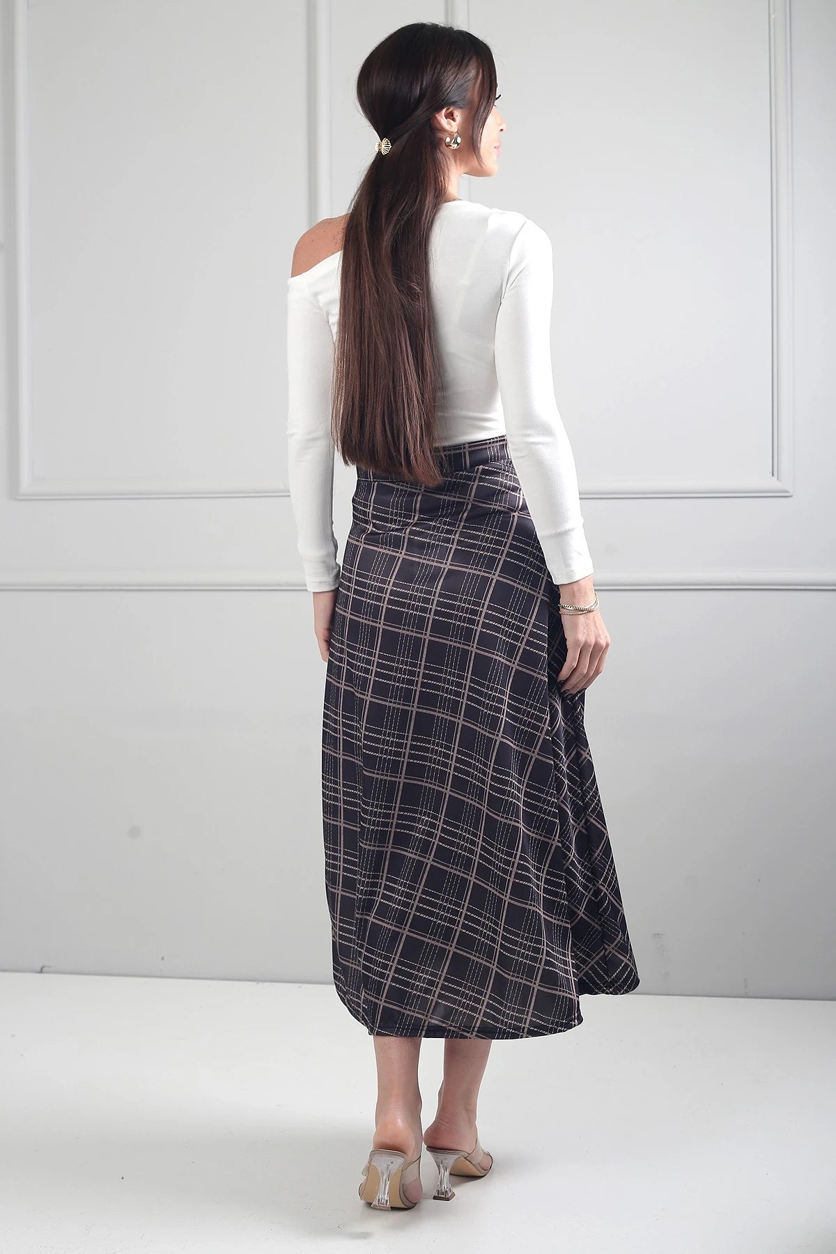 Image of Women's Elastic Waist Plaid Viscose Satin Lycra Long Skirt