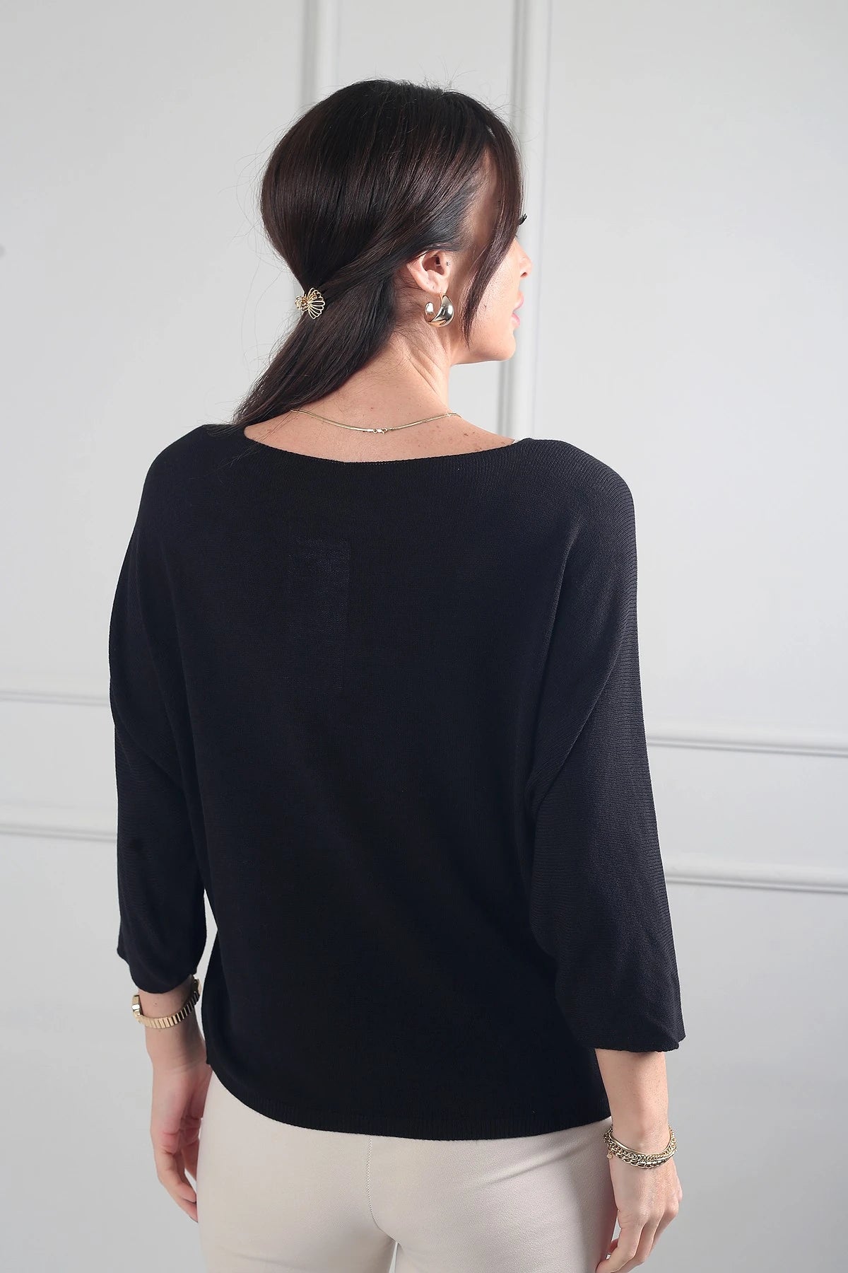 Image of Women's V-Neck Batwing Sleeve Knitted Blouse
