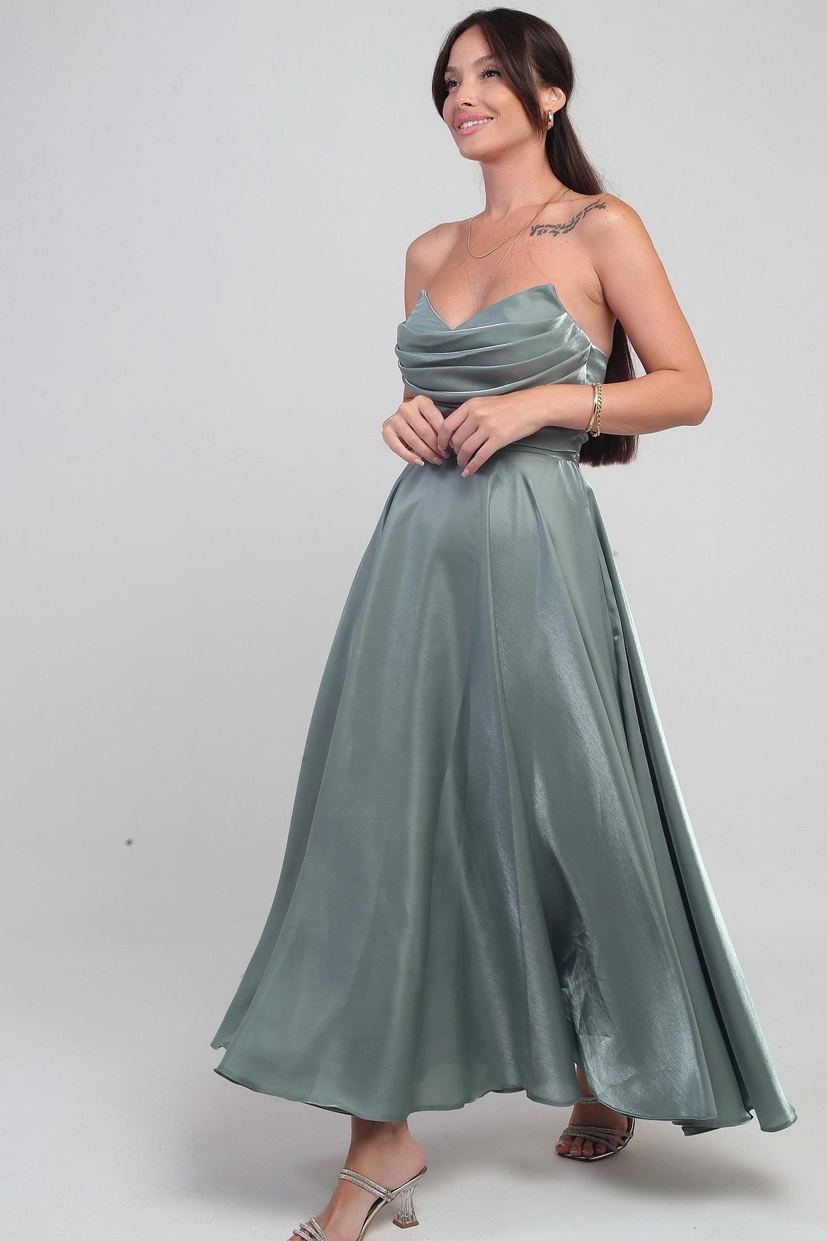 Image of Rochie midi din satin organza, fără bretele, cu decolteu în V pentru femei