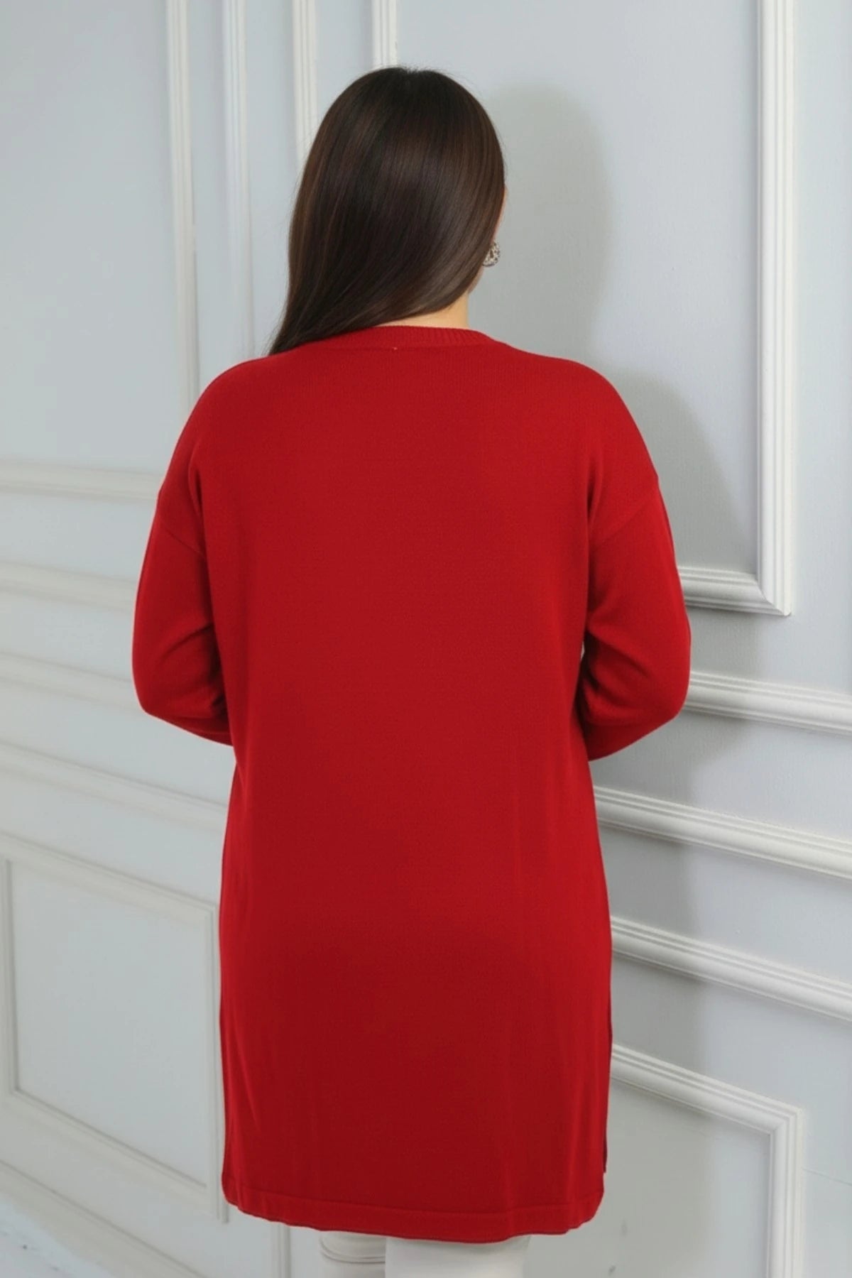 Image of Women's Plus Size Knitted Tunic Blouse with Single Front Pocket and Stone Print Detail