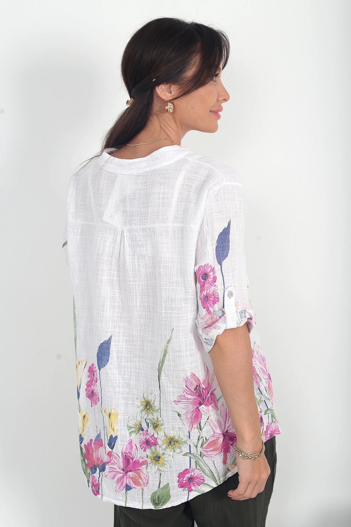 Image of Kadın İtalyan Etek Uçları Ve Kolları Büyük Çiçekli Oversize Cotton Gömlek