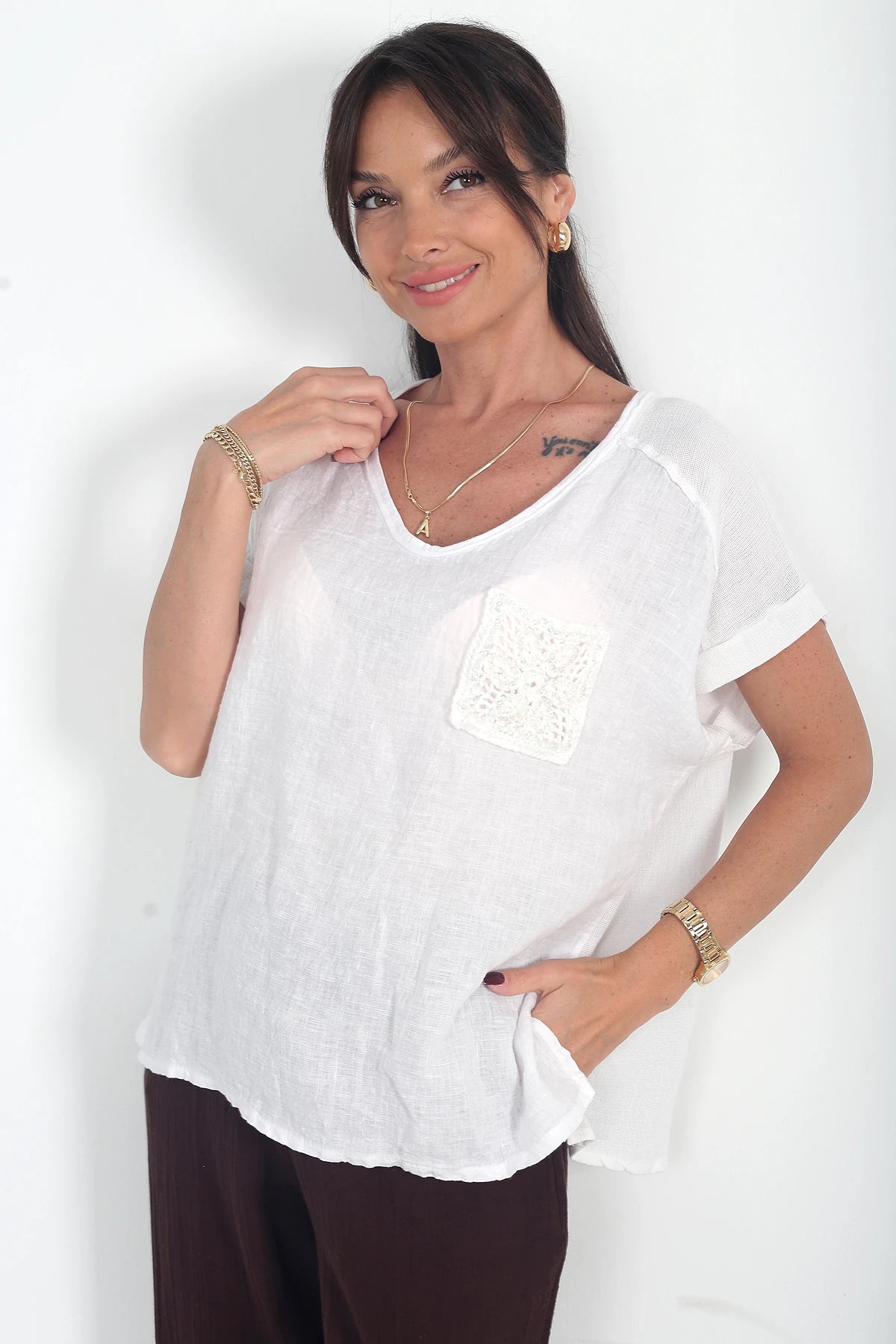 Image of Kadın İtalyan Cotton V Yaka Örgü Dantel Tek Cepli Oversize Keten Bluz