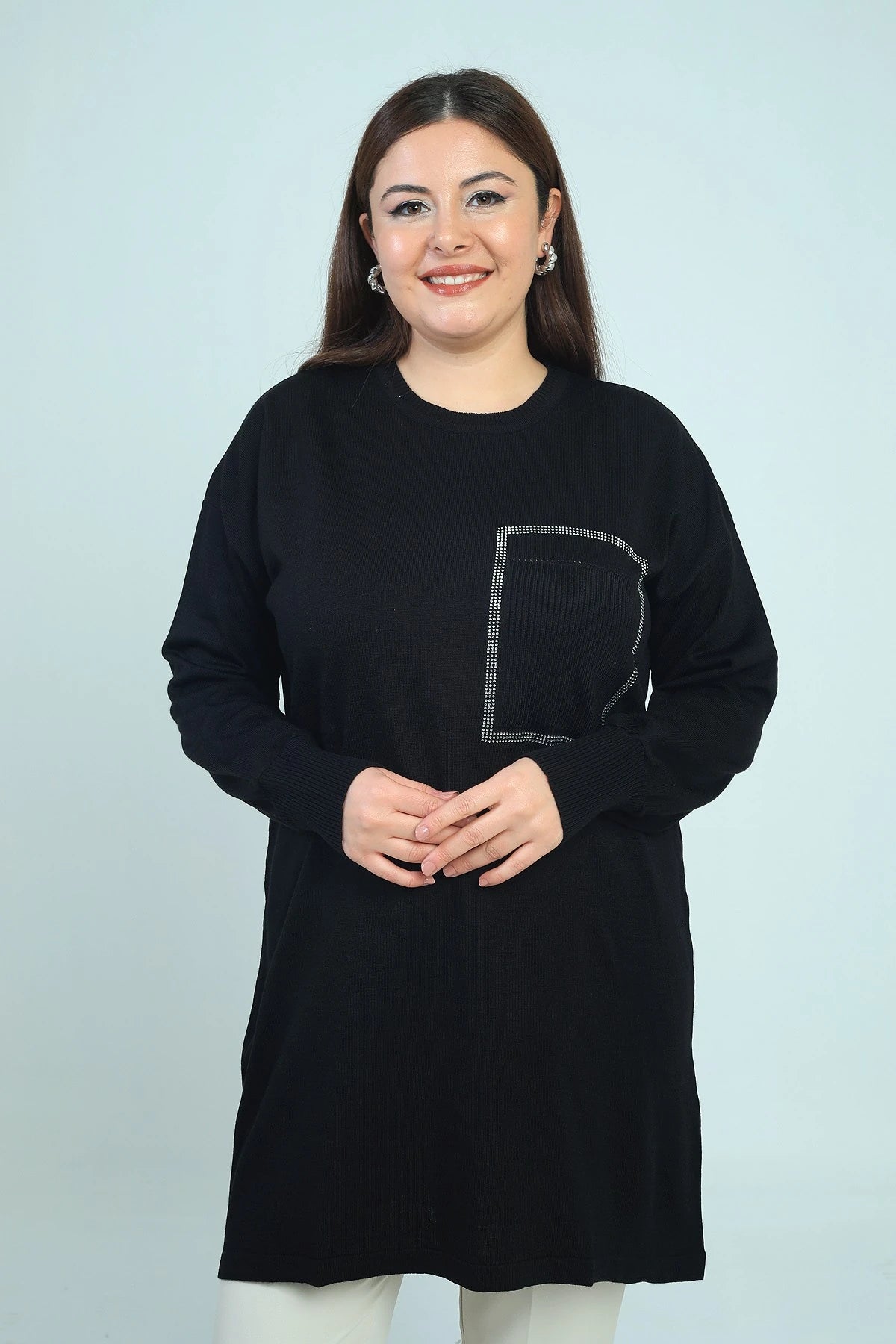 Image of Women's Plus Size Knitted Tunic Blouse with Single Front Pocket and Stone Print Detail