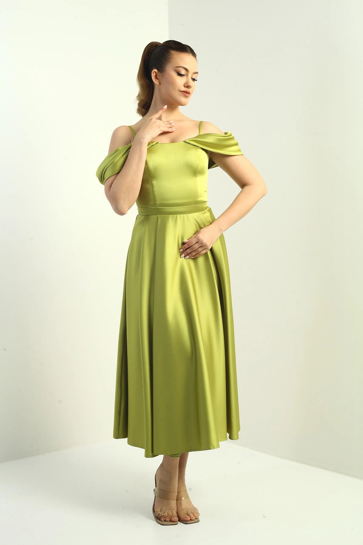 Image of Women's Strappy Dropped Sleeve Lined Pleated Satin Flared Long Dress