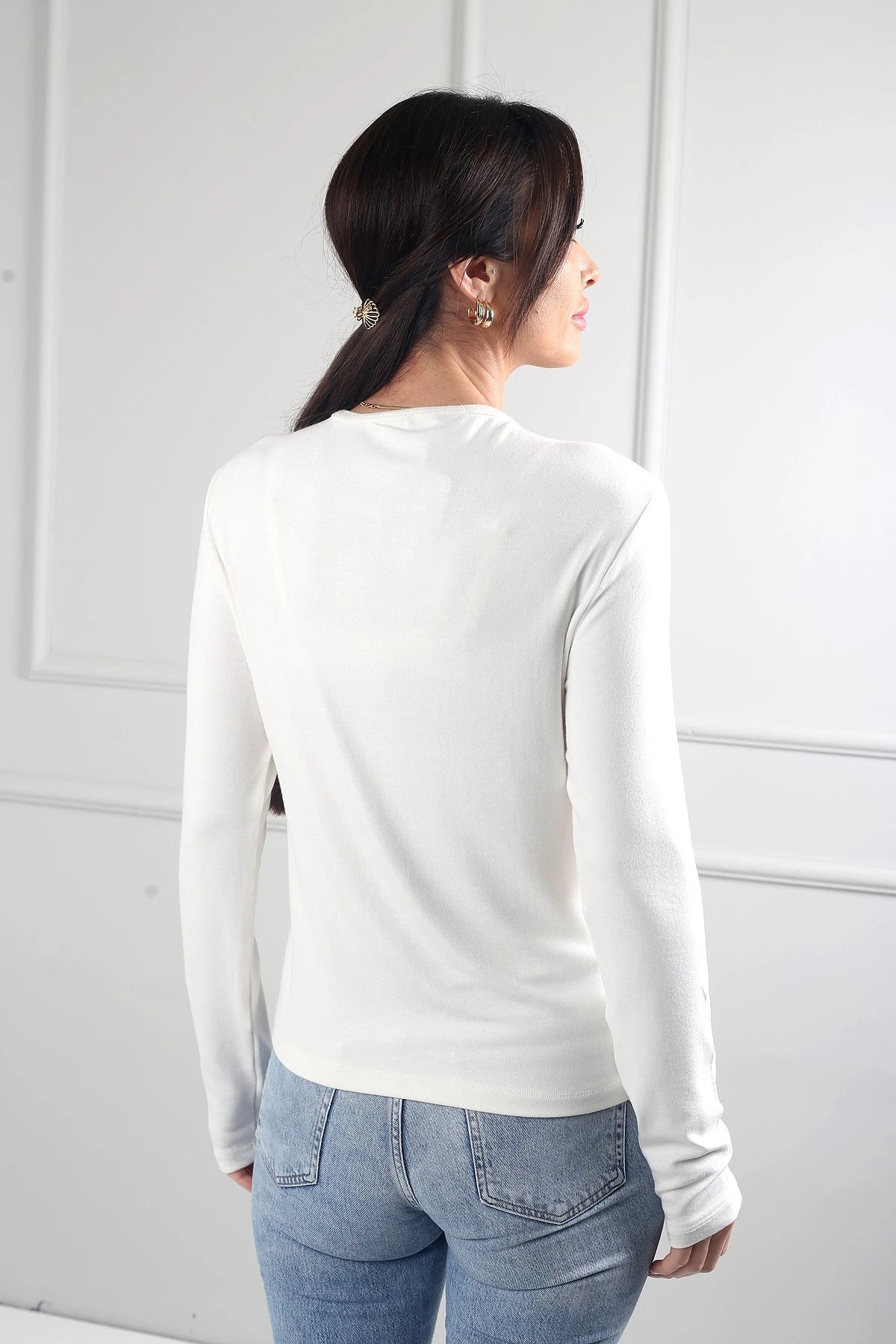 Image of Women's Buzzy Full-Length Snap-Button Lycra Blouse