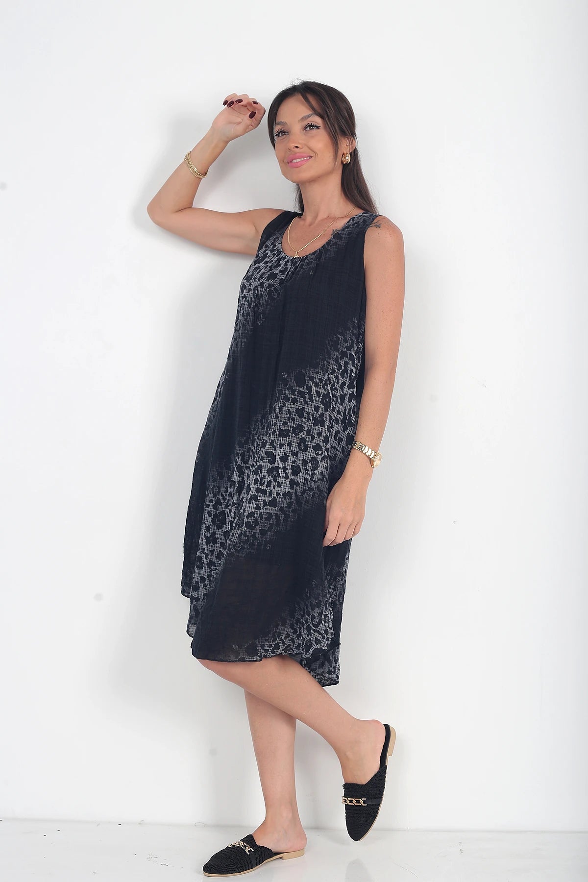 Image of Kadın İtalyan Cotton Yaka Lastikli Astarlı Leopar Sıfır Kol Midi Elbise