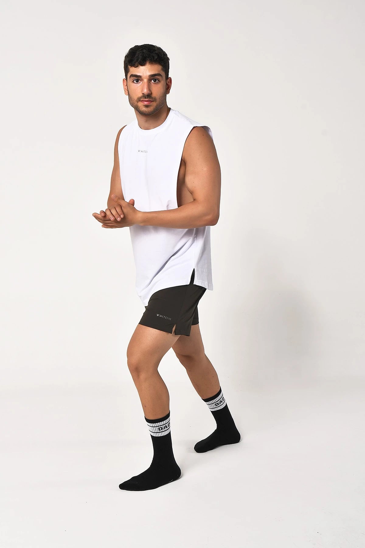 Image of Pantaloni scurți sport kaki