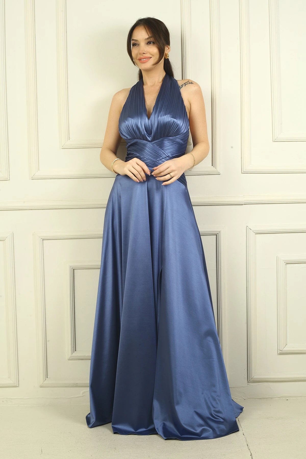 Image of Women's V-Neck Backless Pleated Knitted Satin Long Dress