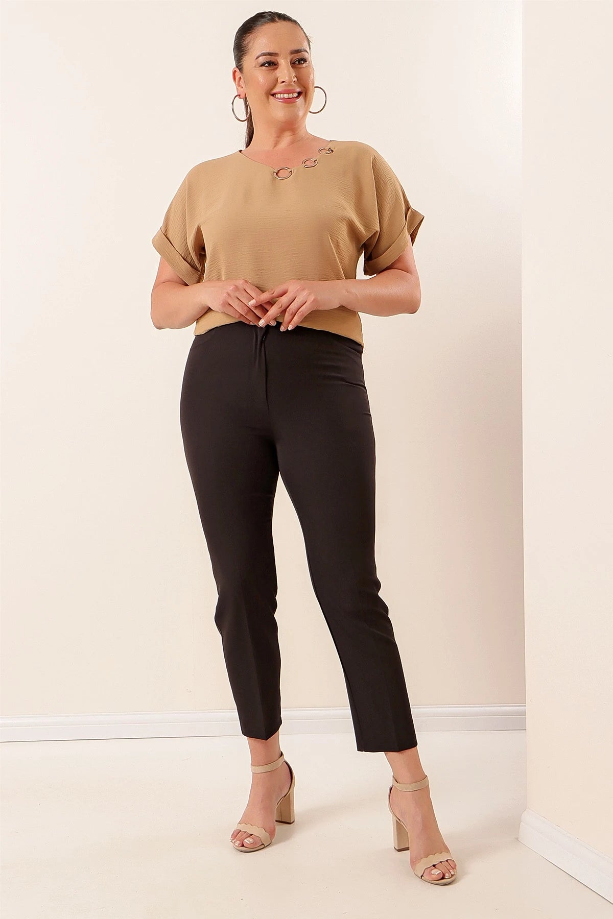 Image of Elastic Waist, Pockets, Lycra Plus Size Trousers
