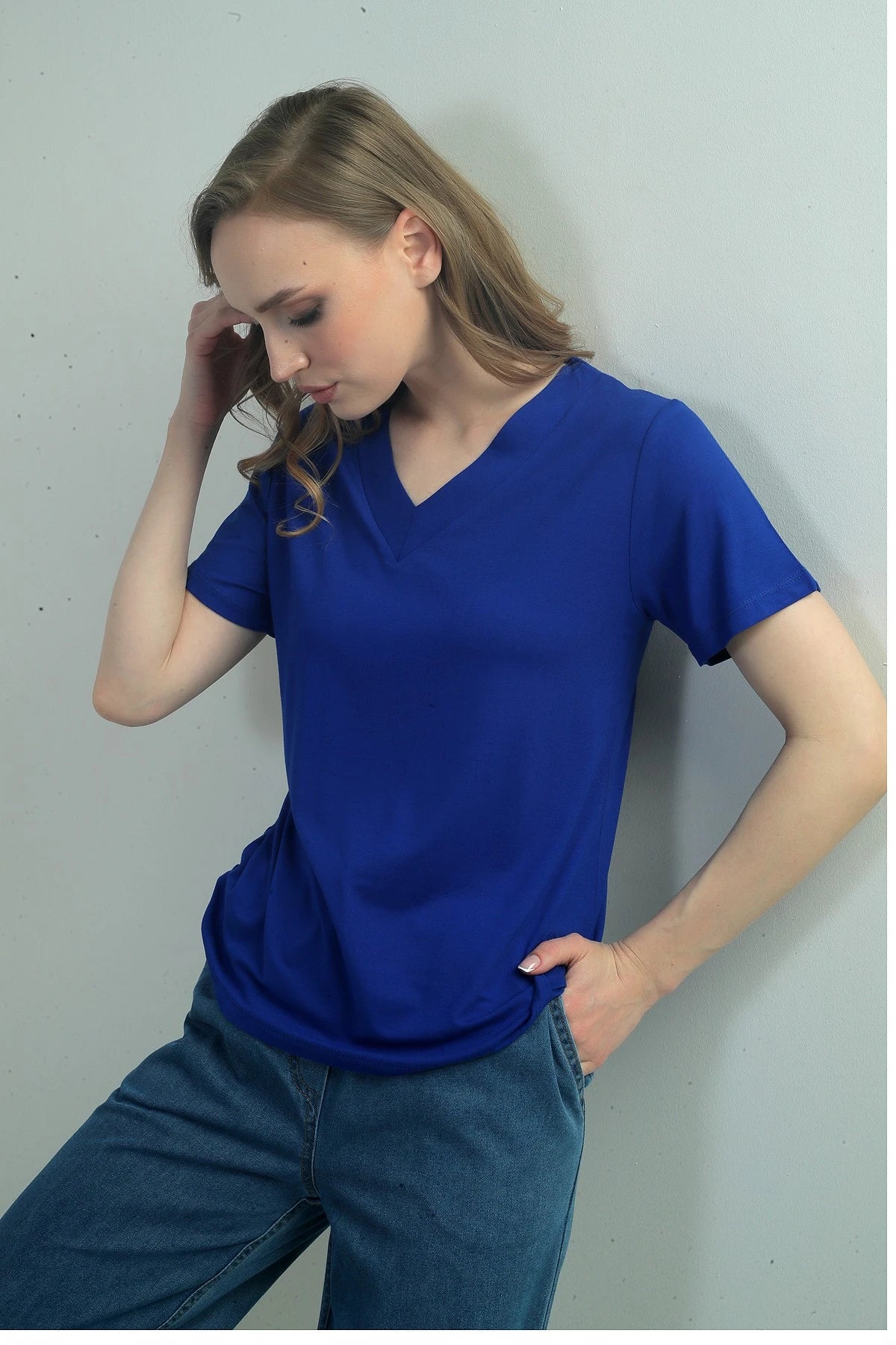 Image of Women's V-Neck Short-Sleeve Blouse with Slit