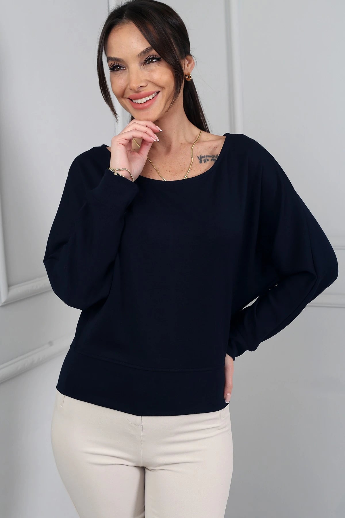 Image of Kadın Kayık Yaka Uzun Yarasa Kollu Modal Sweat