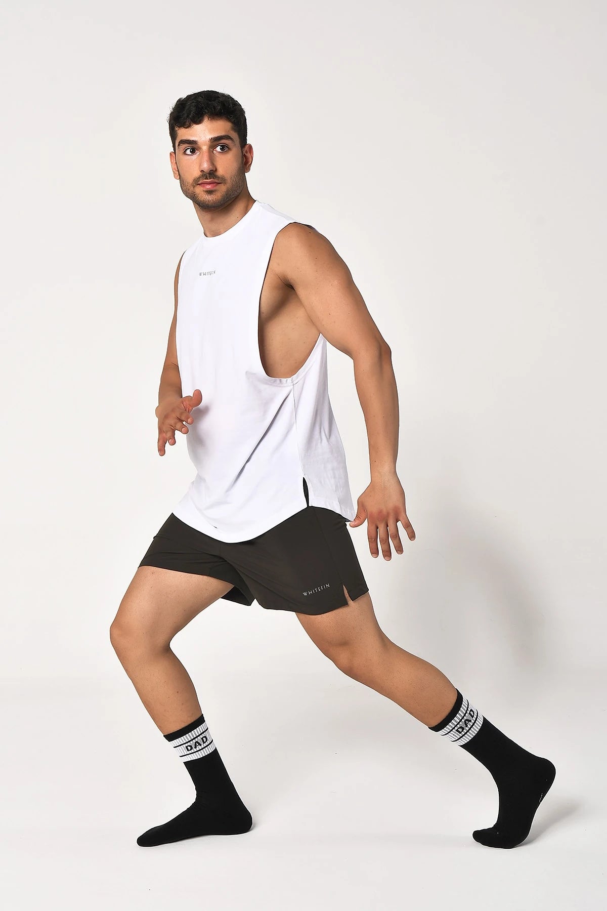 Image of Pantaloni scurți sport kaki
