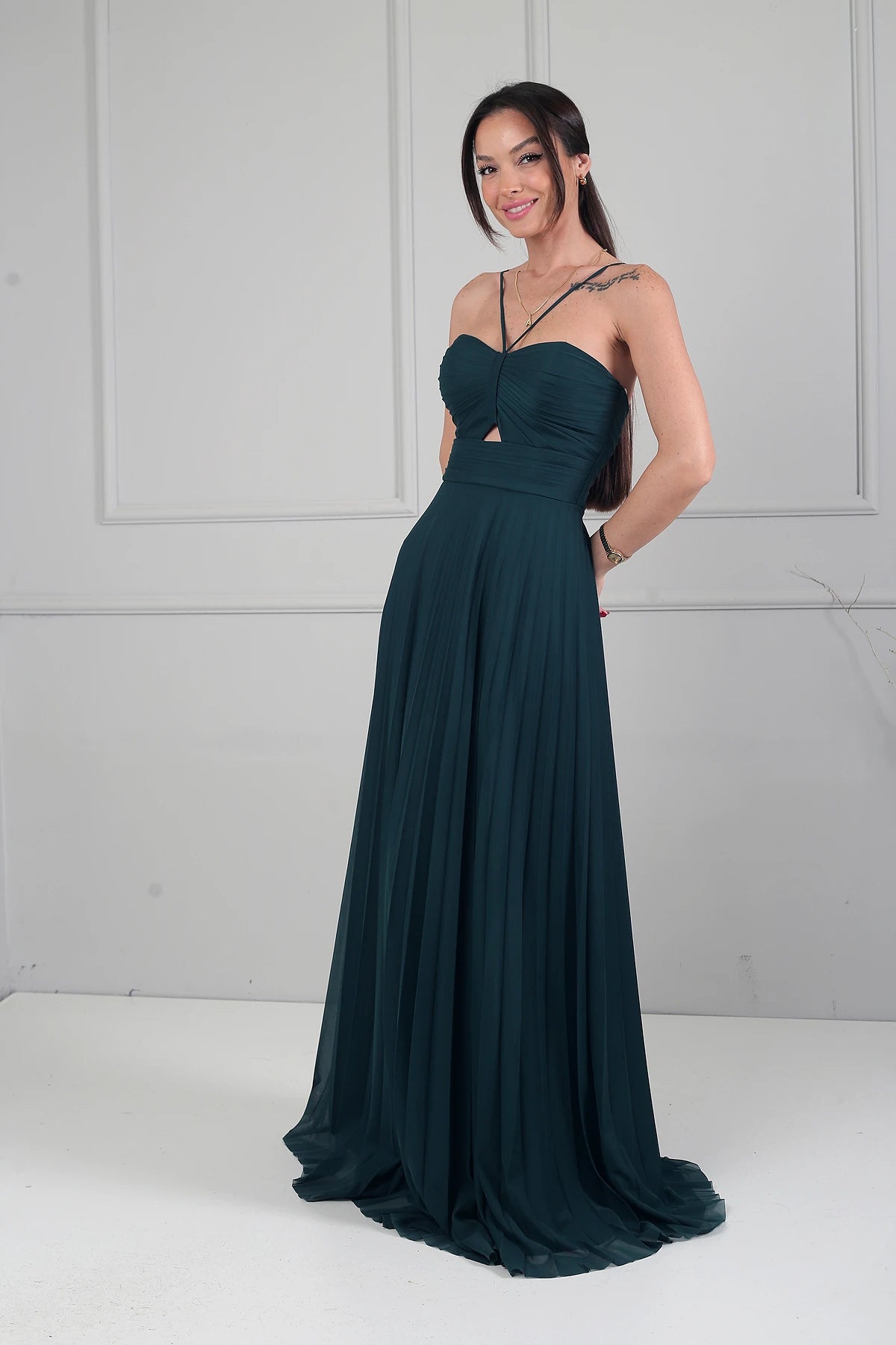 Image of Women's Strapless Neckline Lined Pleated Long Tulle Dress