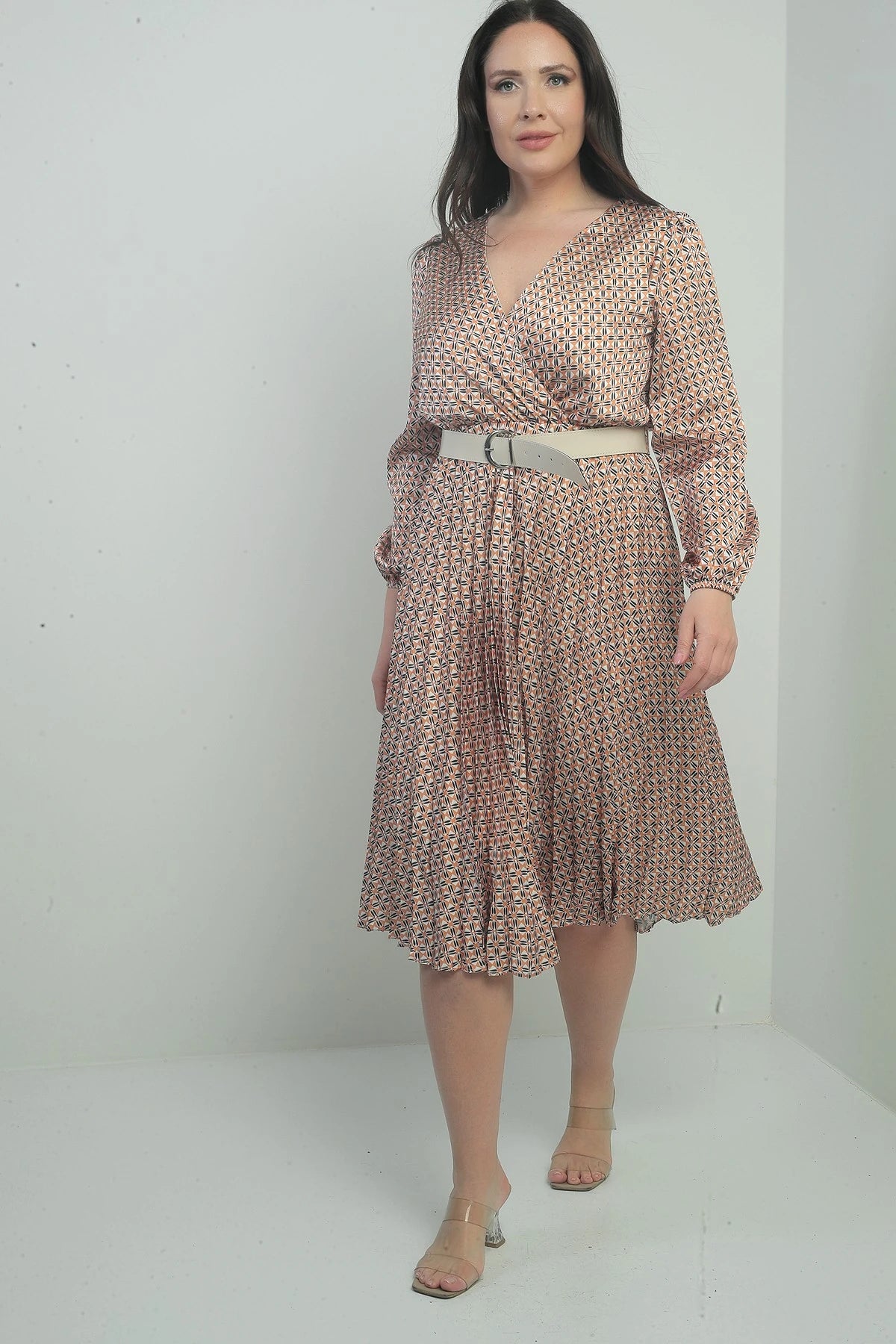 Image of Women's Wrap Neckline Belted Lined Patterned Pleated Midi Satin BB Dress