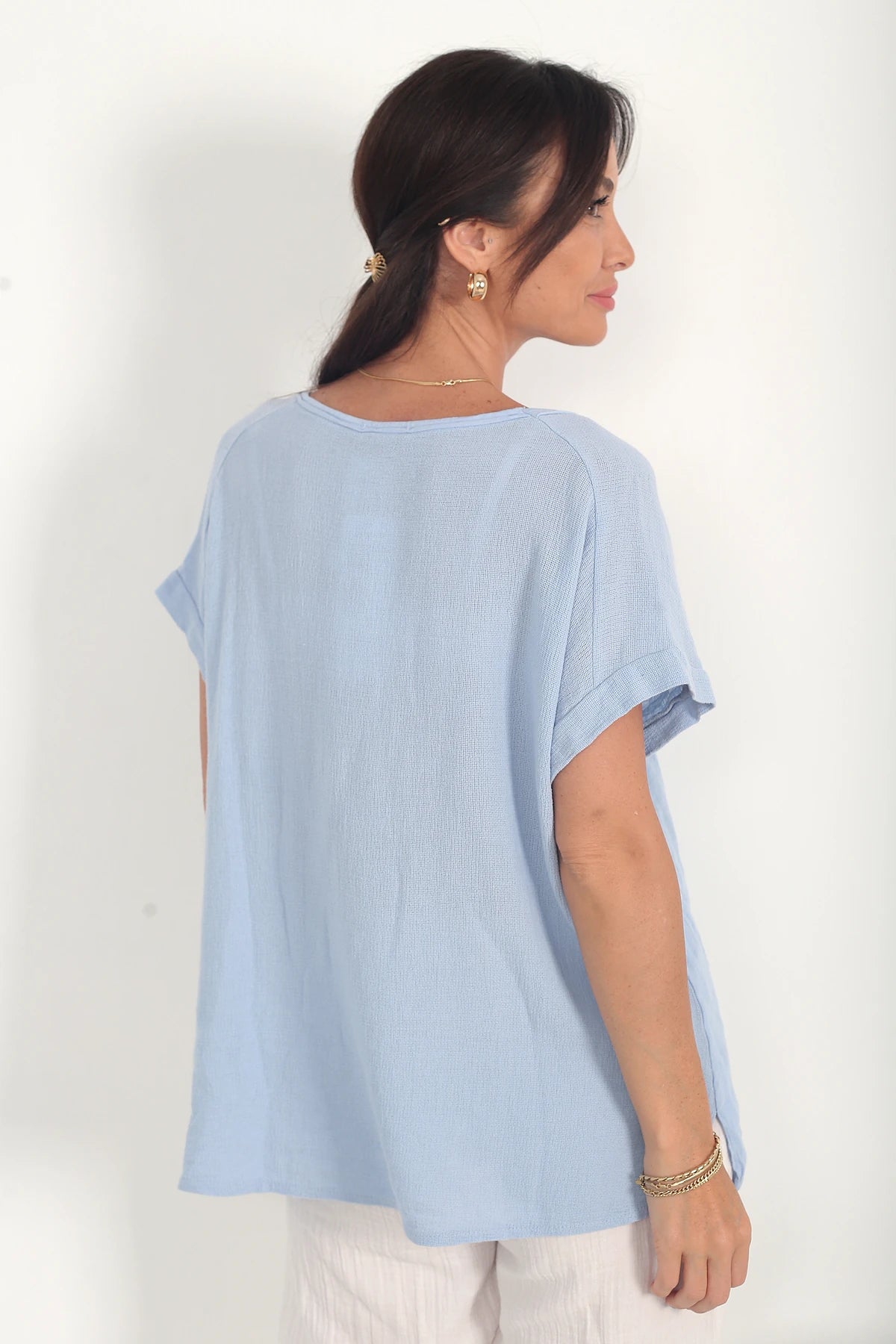 Image of Kadın İtalyan Cotton V Yaka Örgü Dantel Tek Cepli Oversize Keten Bluz