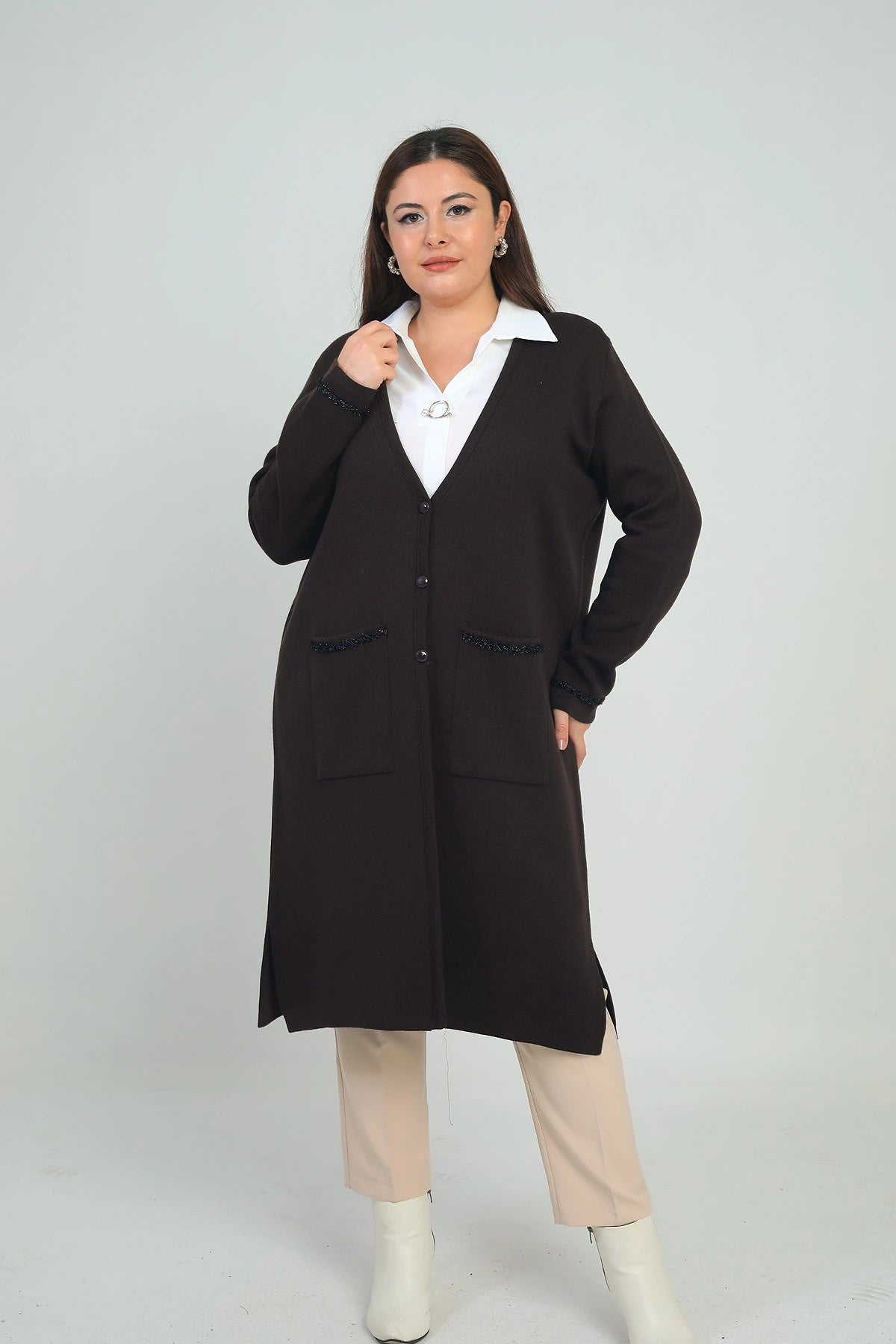 Image of Women's Plus Size Long Knit Cardigan with Pockets and Stripe Detail