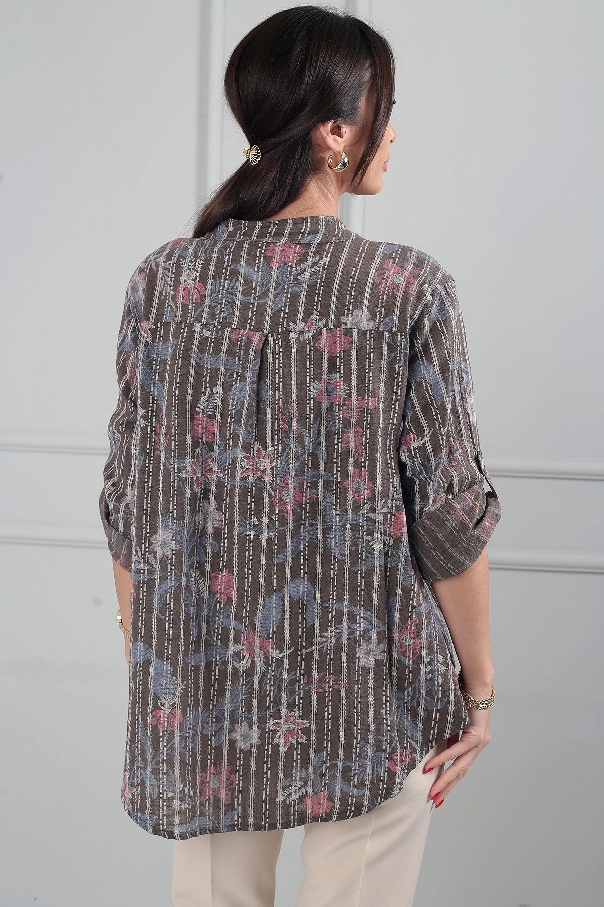 Image of Women's Single Pocket Patterned Imported Linen Shirt