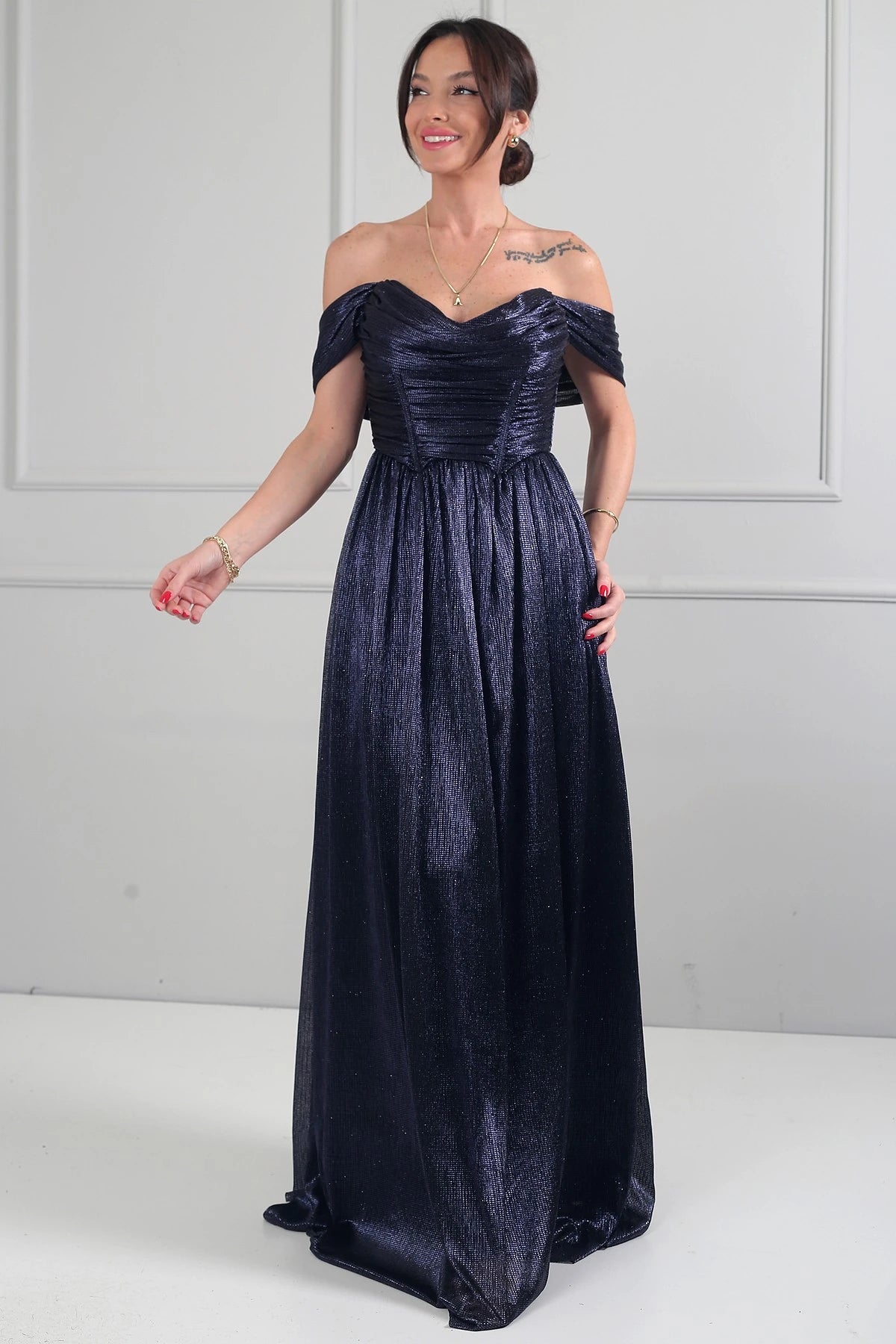 Image of Women's V-Neck Underwired Lined Wide-Spaced Pleated Long Dress