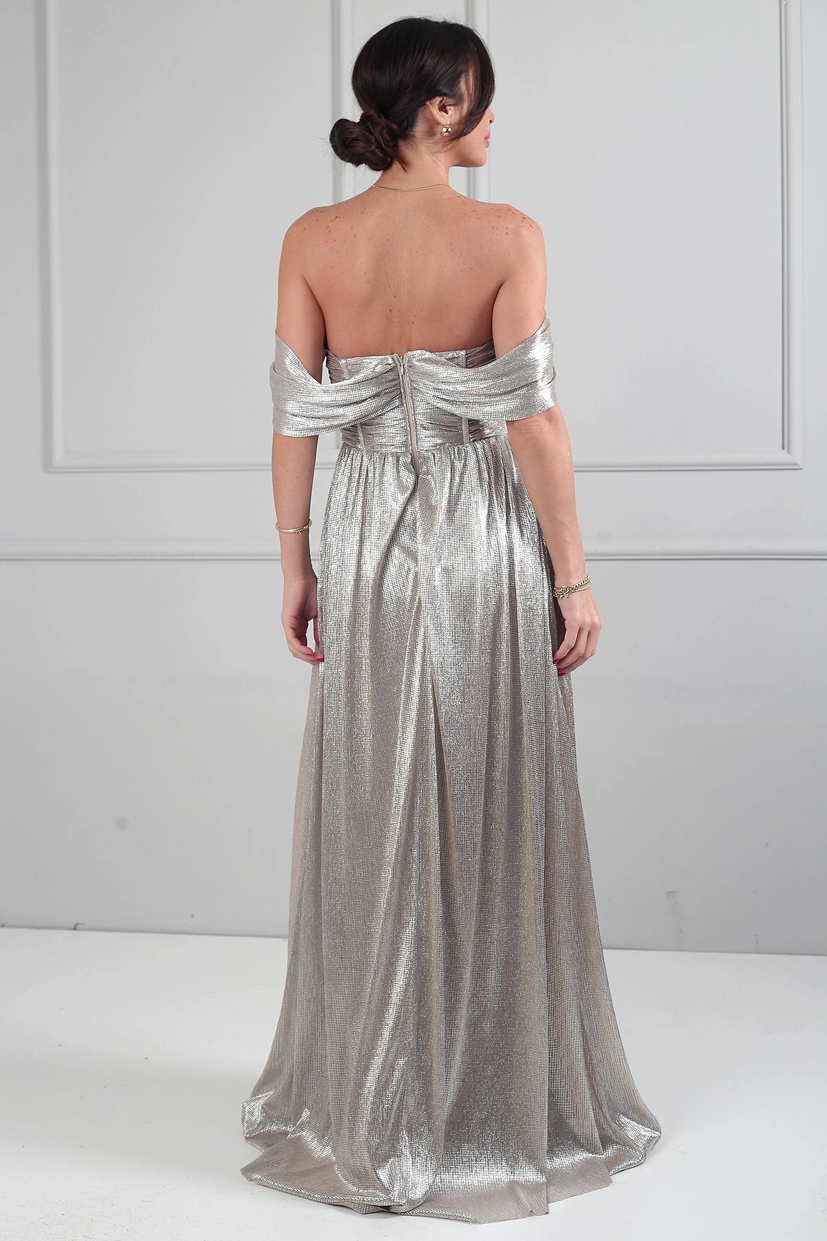 Image of Women's V-Neck Underwired Lined Wide-Spaced Pleated Long Dress
