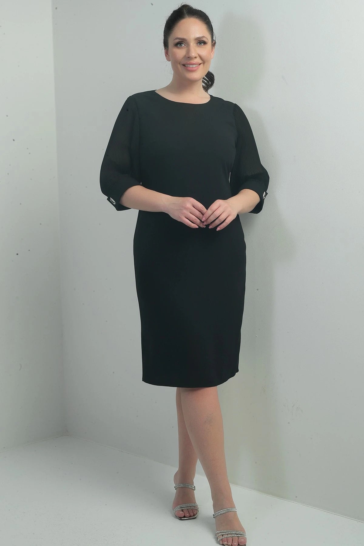 Image of Women's Plus Size Dress with Chiffon Pleated Sleeves and Lining